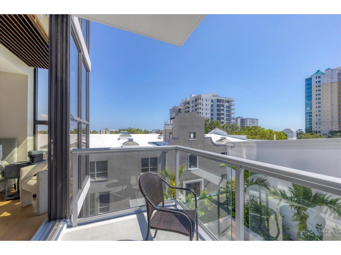 300 S Pineapple Avenue #302 Sarasota FL 34236 A4665439 image29