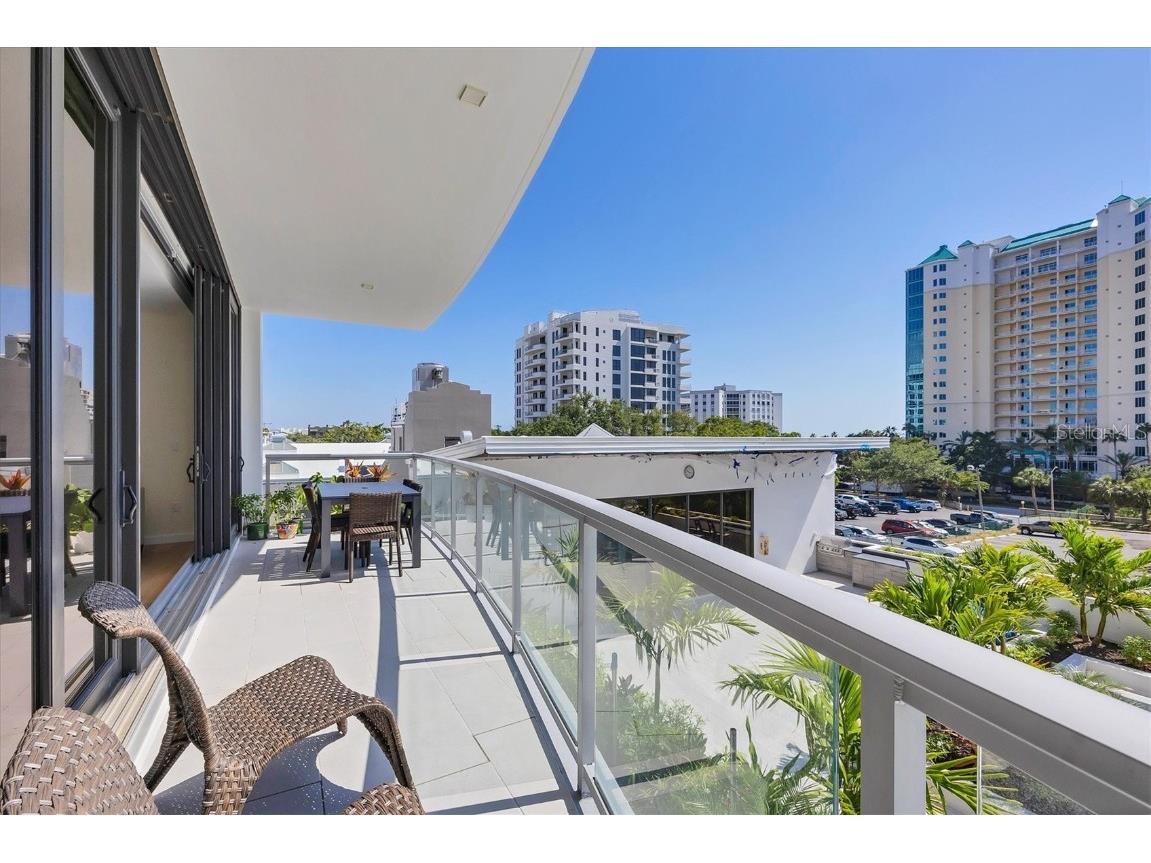300 S Pineapple Avenue #302 Sarasota FL 34236 A4665439 image3