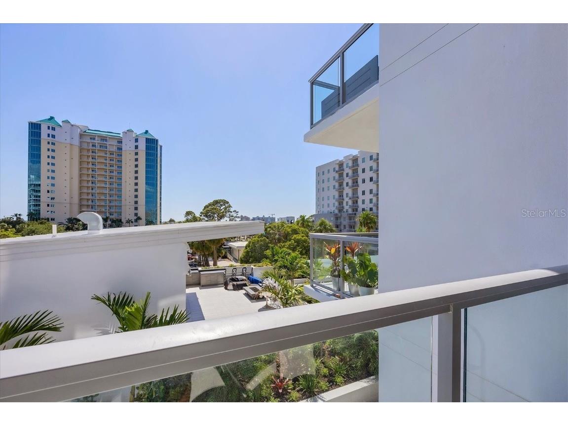 300 S Pineapple Avenue #302 Sarasota FL 34236 A4665439 image30