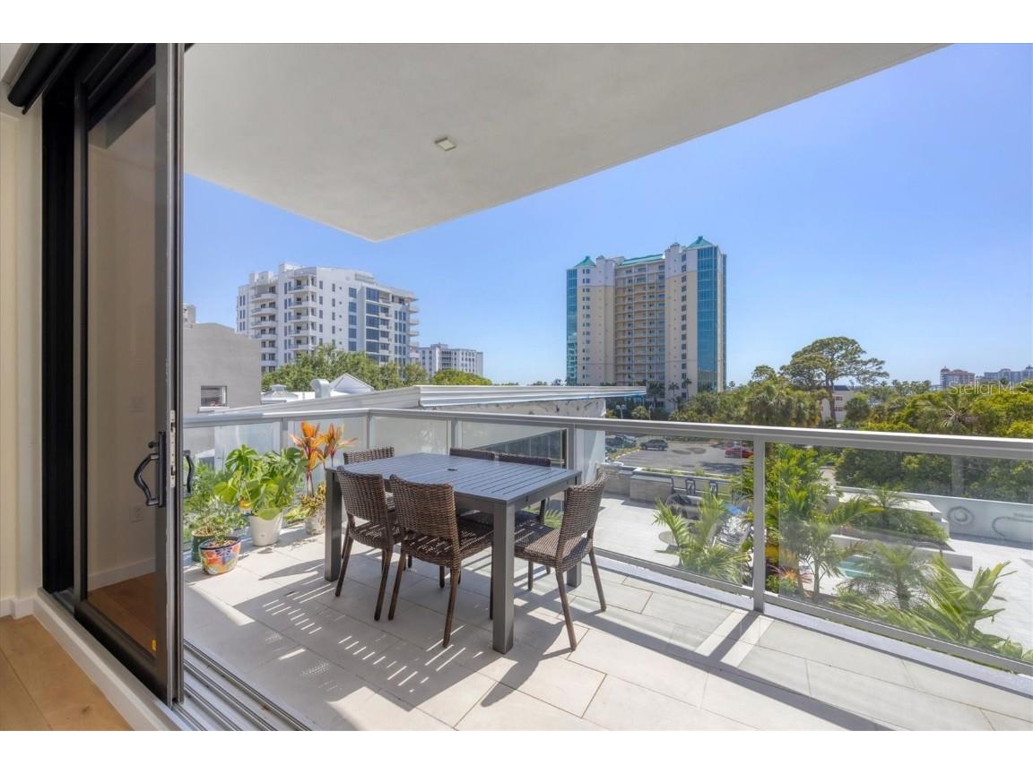 300 S Pineapple Avenue #302 Sarasota FL 34236 A4665439 image4