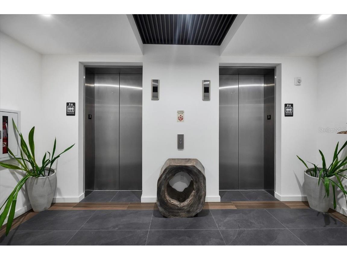 300 S Pineapple Avenue #302 Sarasota FL 34236 A4665439 image46