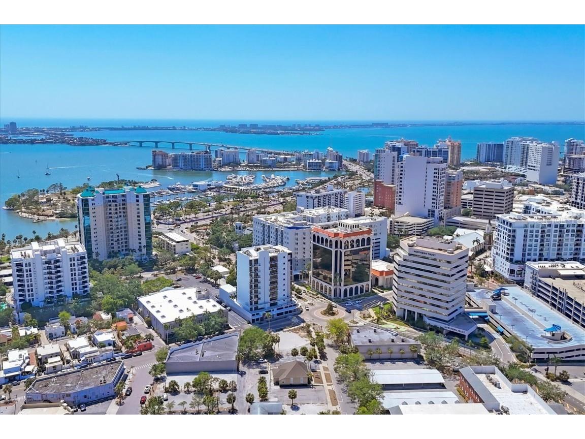 300 S Pineapple Avenue #302 Sarasota FL 34236 A4665439 image59