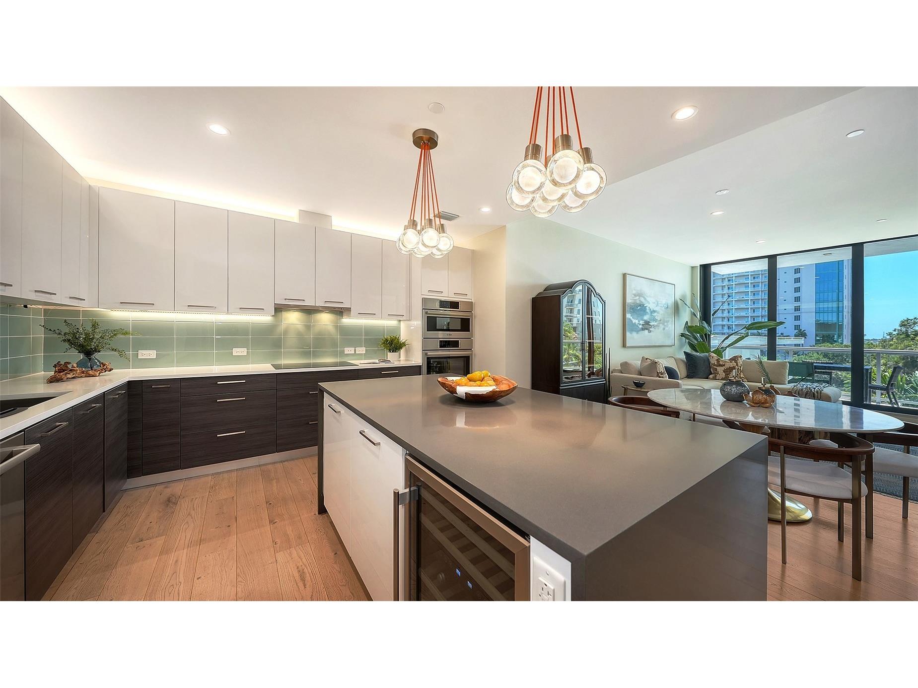300 S Pineapple Avenue #302 Sarasota FL 34236 A4691974 image12