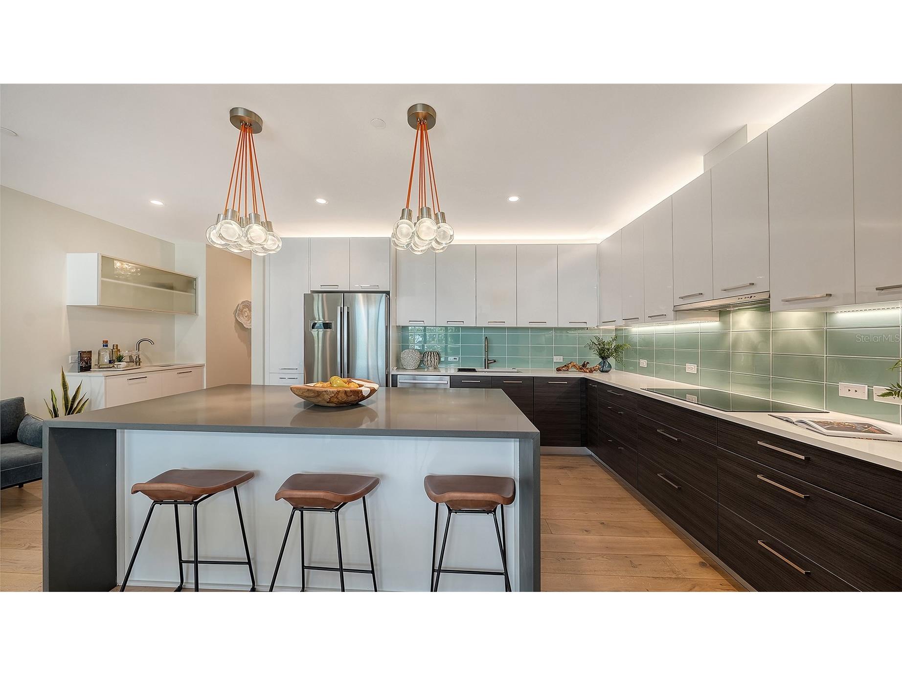 300 S Pineapple Avenue #302 Sarasota FL 34236 A4691974 image15