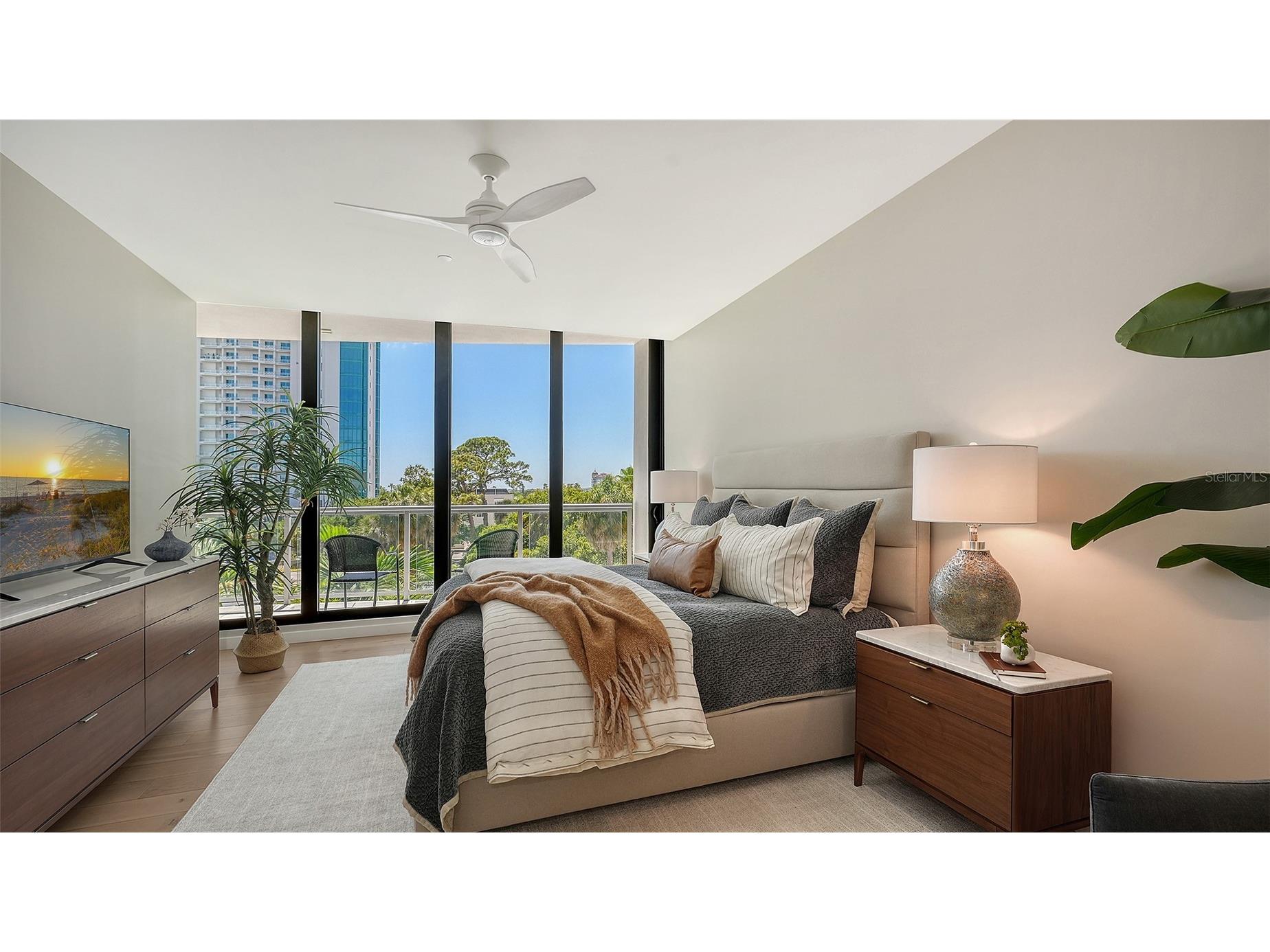 300 S Pineapple Avenue #302 Sarasota FL 34236 A4691974 image23