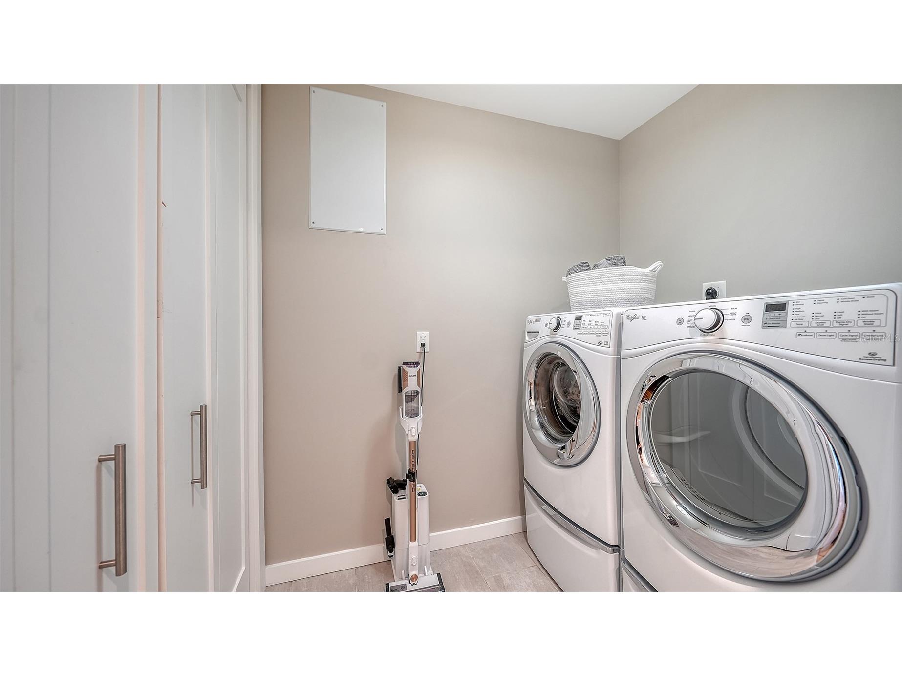 300 S Pineapple Avenue #302 Sarasota FL 34236 A4691974 image42