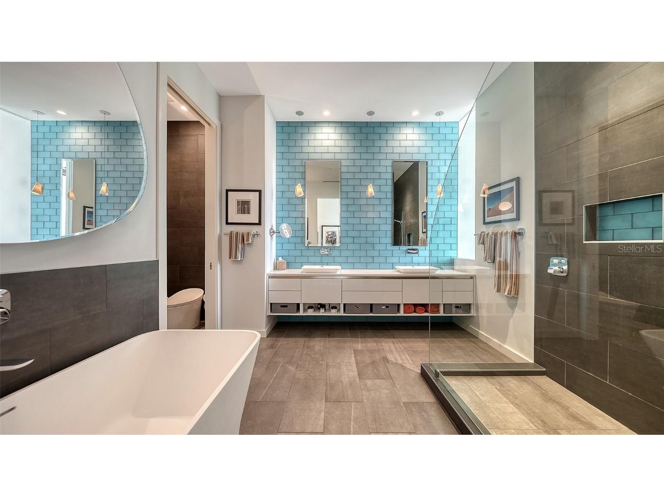 300 S Pineapple Avenue #902 Sarasota FL 34236 - SARASOTA BAY A4672560 image33