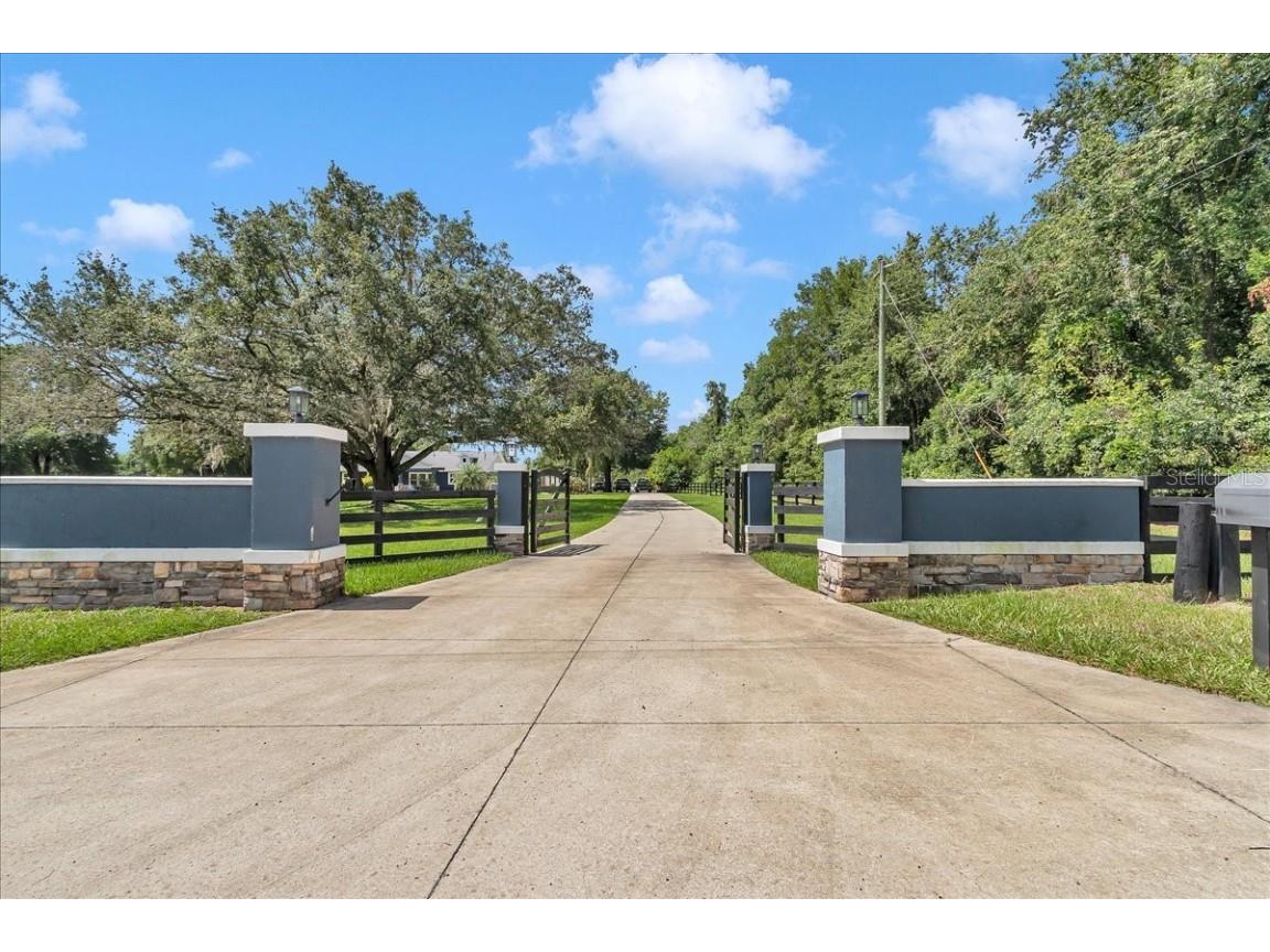 300 SE Highway 42 Summerfield FL 34491 OM703373 image7