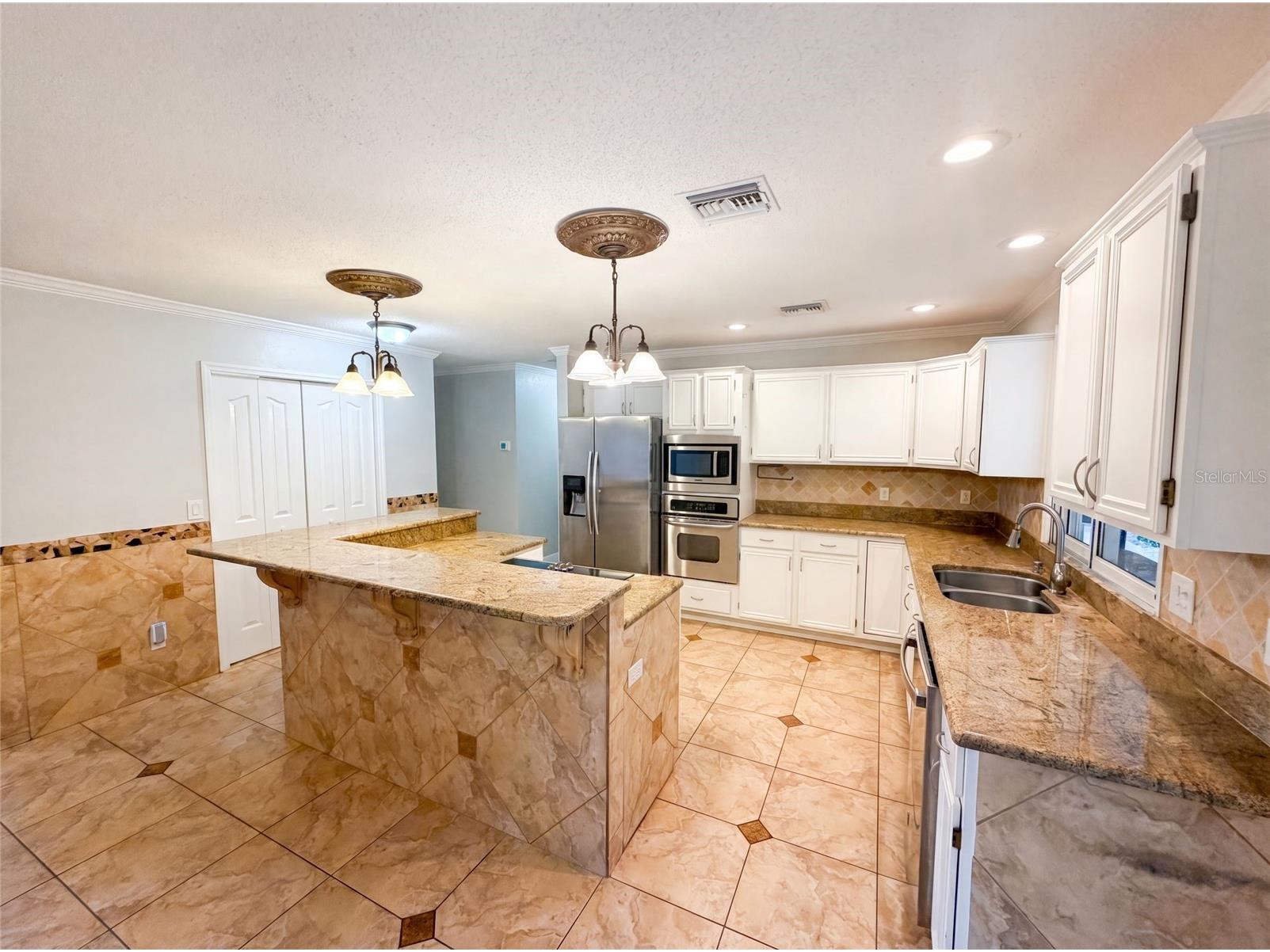 300 Sprucewood Road Lake Mary FL 32746 O6418607 image2