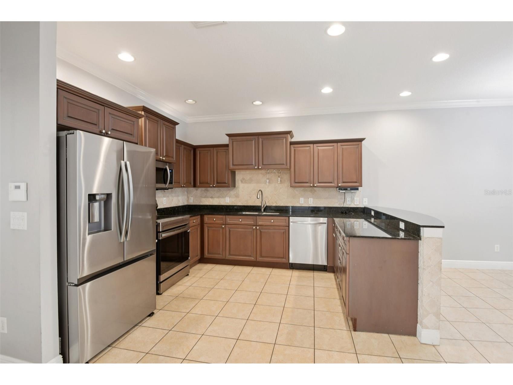 300 Valencia Circle Saint Petersburg FL 33716 TB8486971 image14