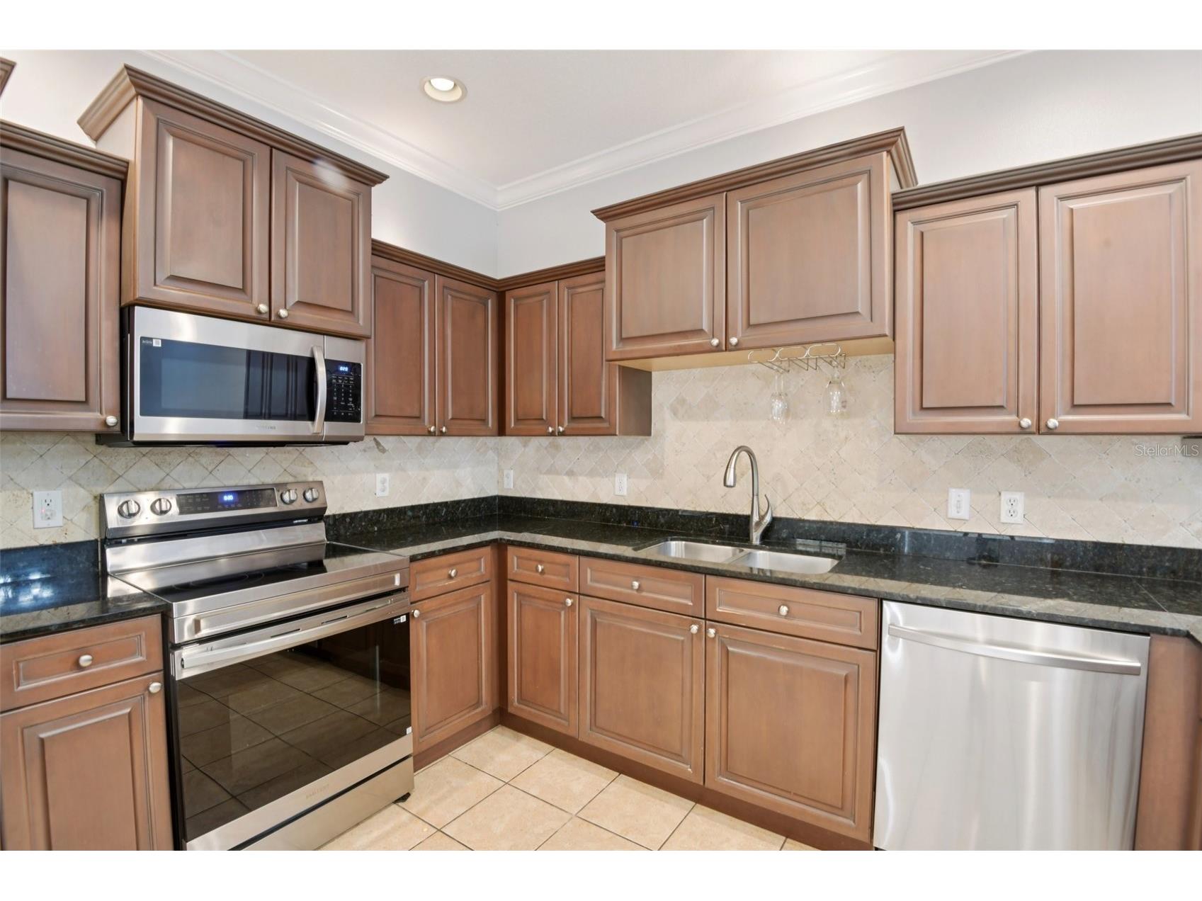 300 Valencia Circle Saint Petersburg FL 33716 TB8486971 image16