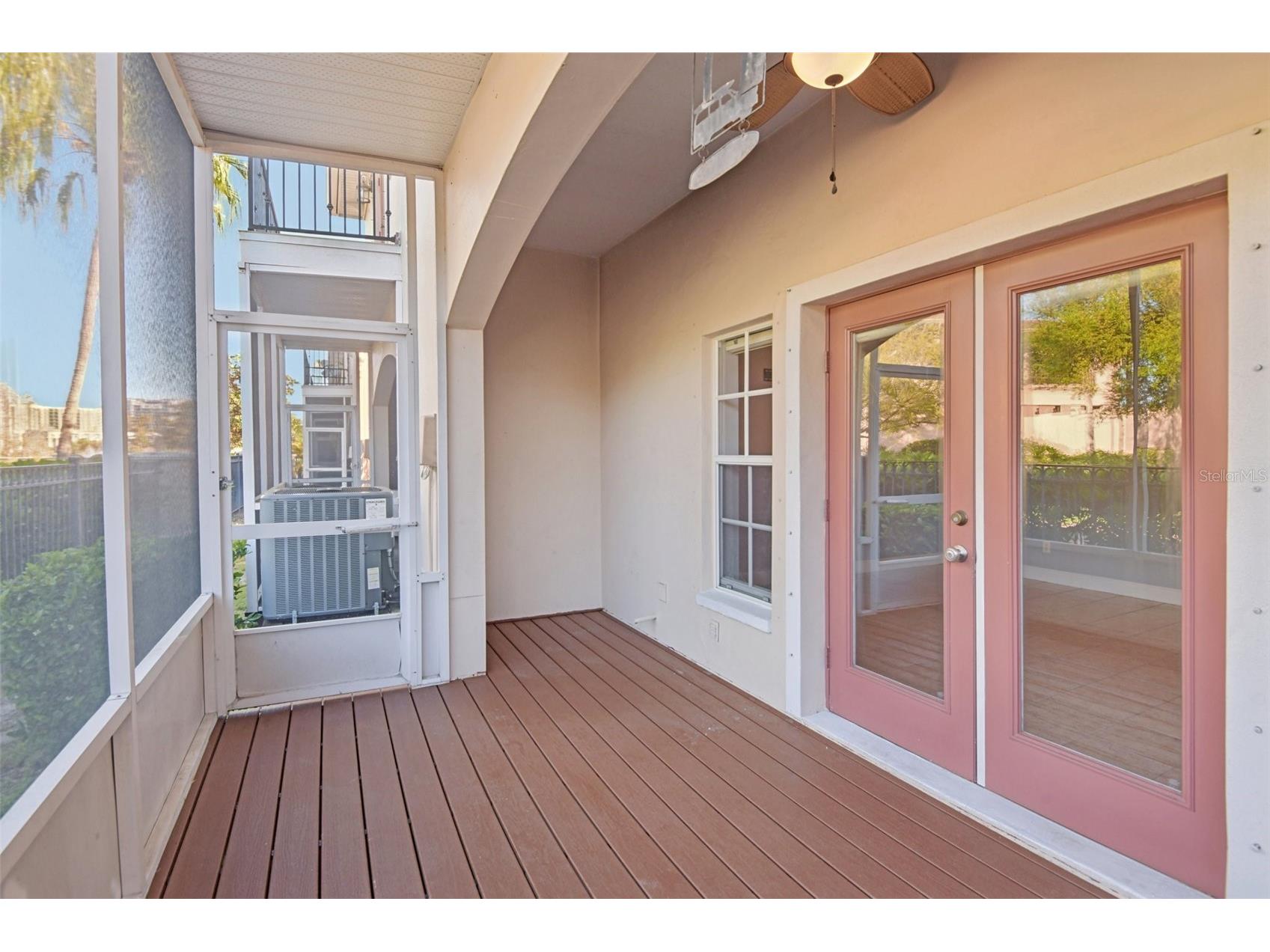 300 Valencia Circle Saint Petersburg FL 33716 TB8486971 image38