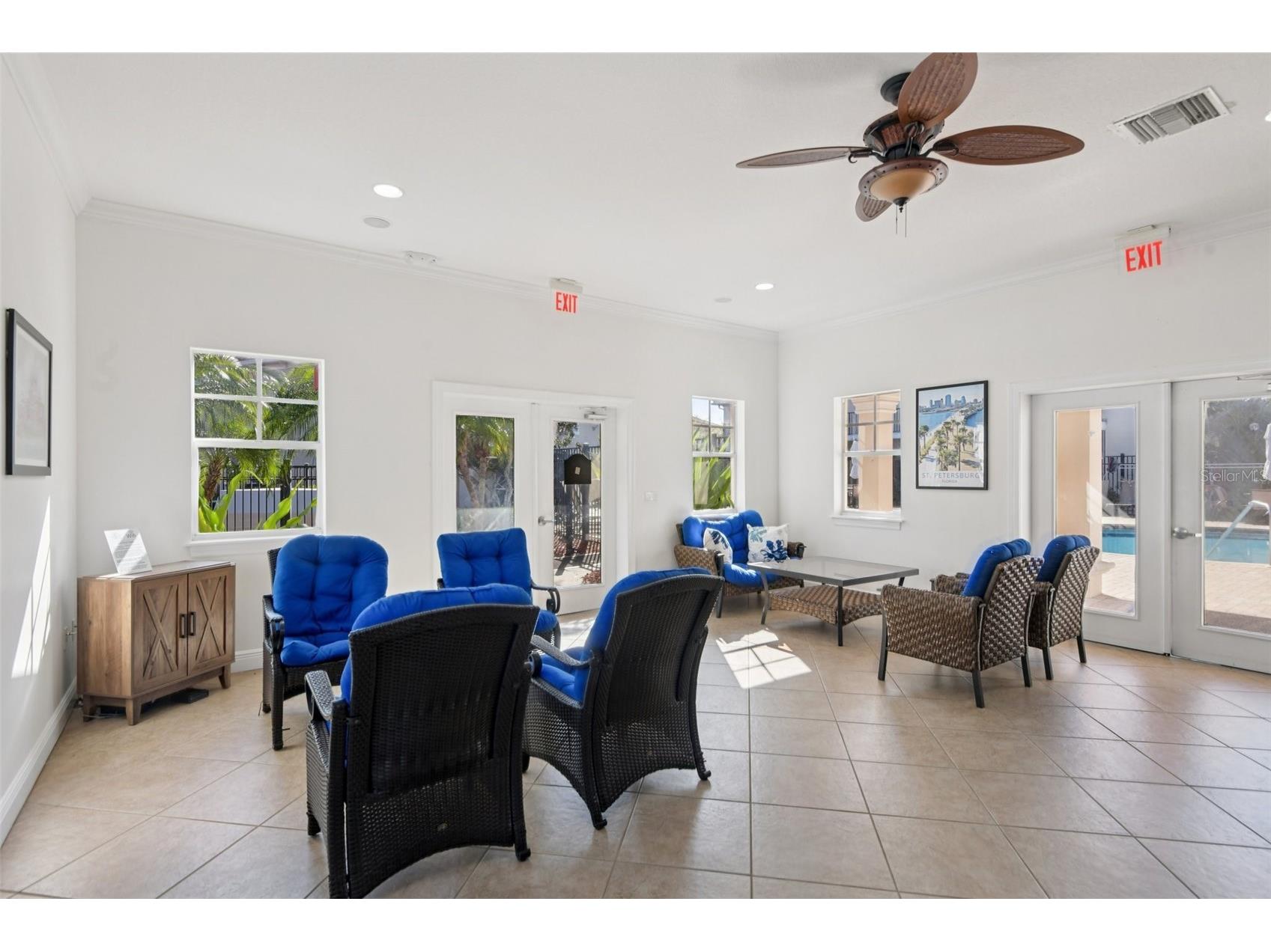 300 Valencia Circle Saint Petersburg FL 33716 TB8486971 image44