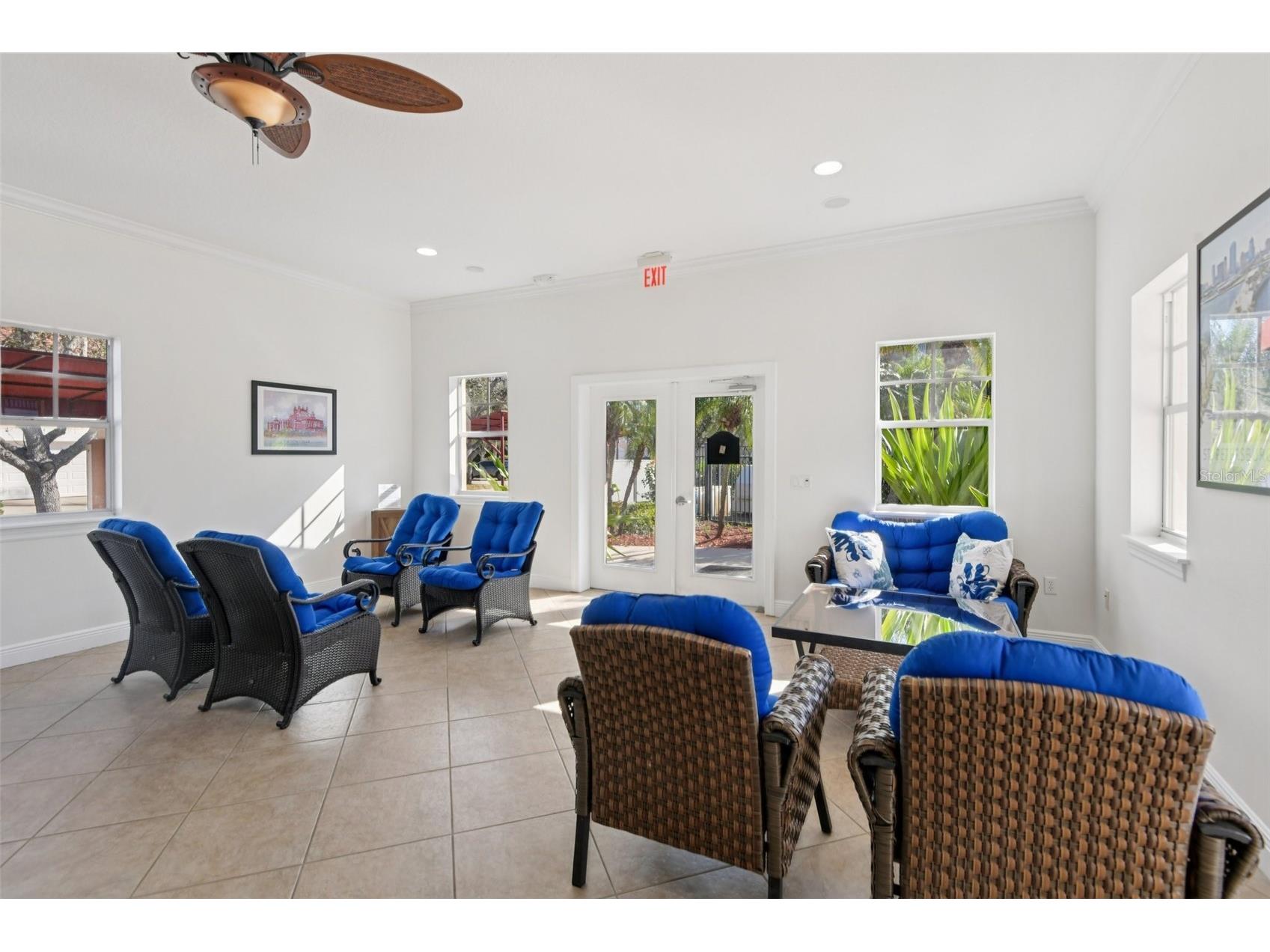 300 Valencia Circle Saint Petersburg FL 33716 TB8486971 image45