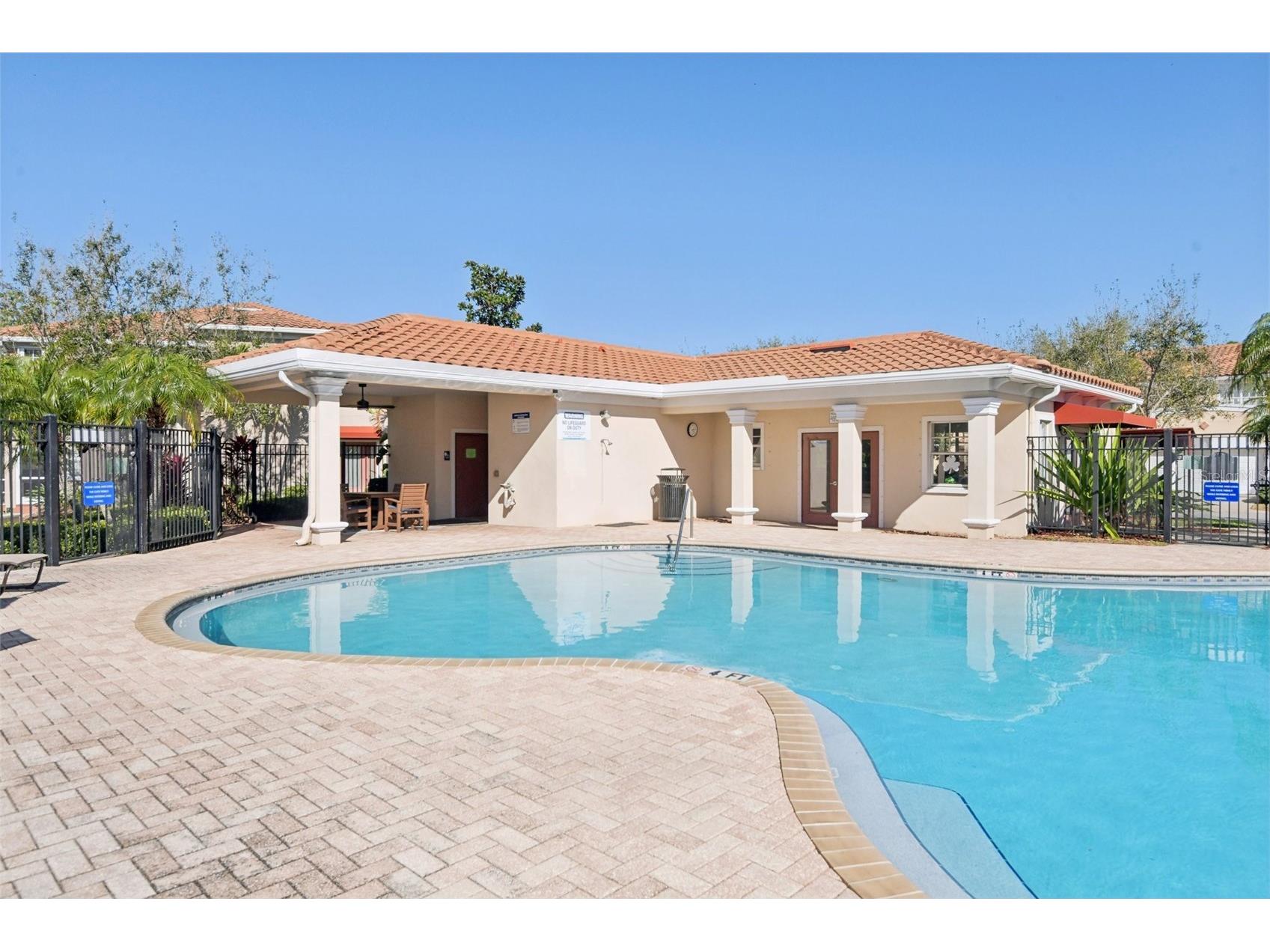 300 Valencia Circle Saint Petersburg FL 33716 TB8486971 image51