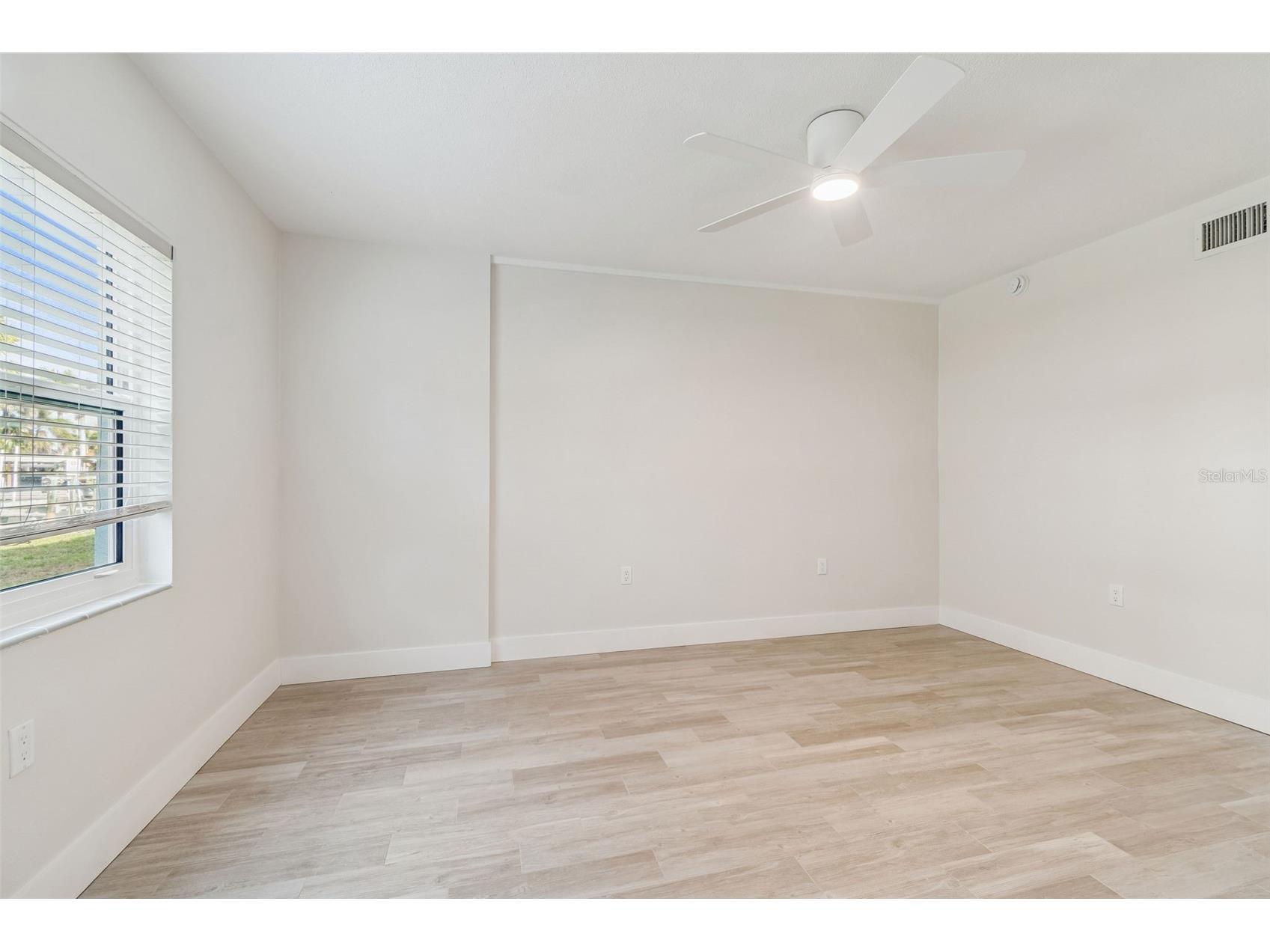 300 Venetian Drive #2 Clearwater FL 33755 TB8479455 image18