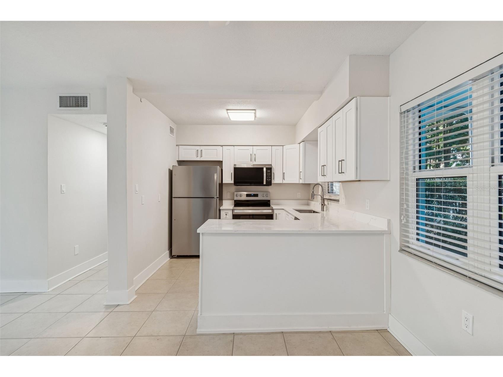 300 Venetian Drive #3 Clearwater FL 33755 TB8481506 image8