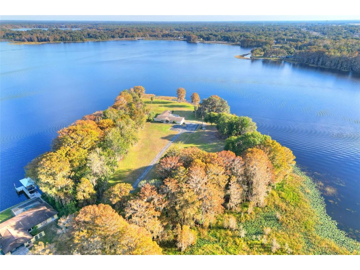 300 Vista Avenue Inverness FL 34450 - LAKE HENDERSON T3492621 image1