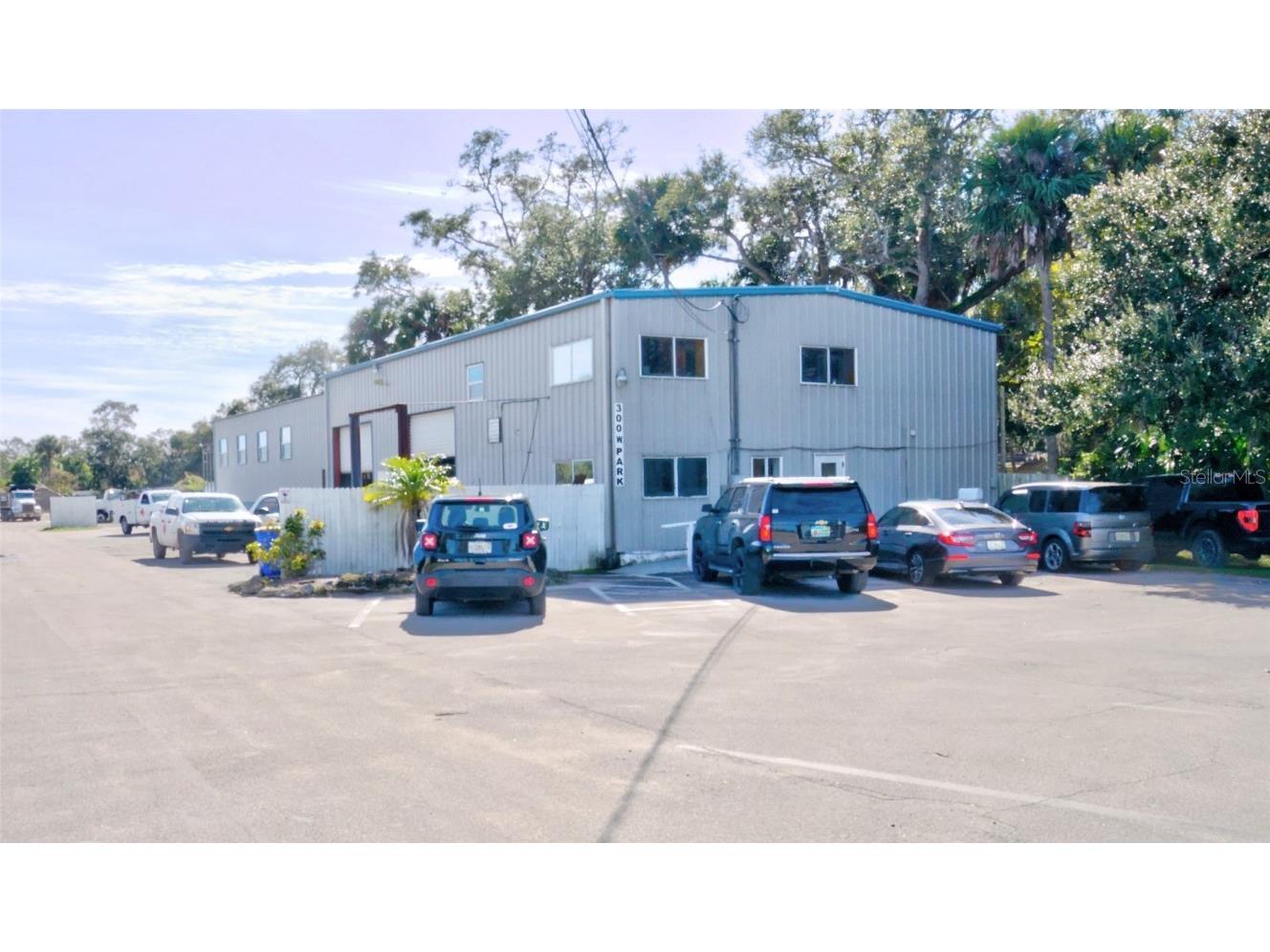 300 W Park Avenue Edgewater FL 32132 NS1080419 image1