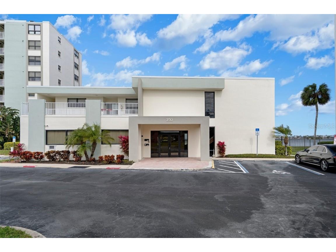 300 Woodette Drive #203 Dunedin FL 34698 - ST. JOSEPH SOUND U8242309 image17