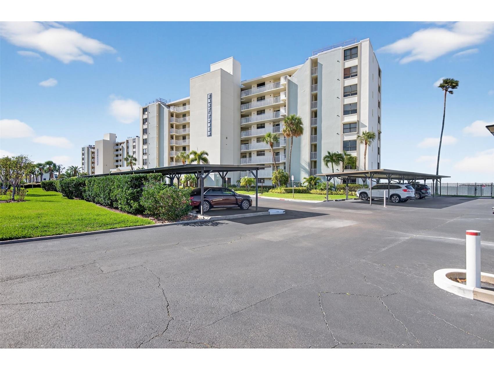 300 Woodette Drive #404B Dunedin FL 34698 TB8487965 image1