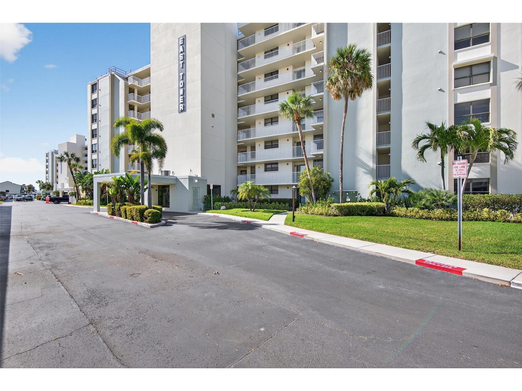 300 Woodette Drive #404B Dunedin FL 34698 TB8487965 image2