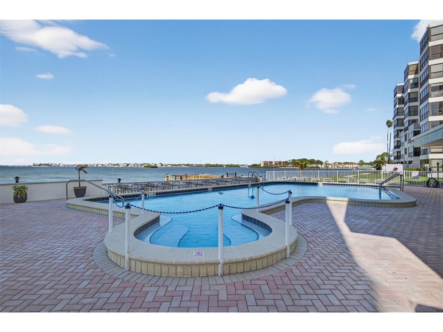 300 Woodette Drive #404B Dunedin FL 34698 TB8487965 image36