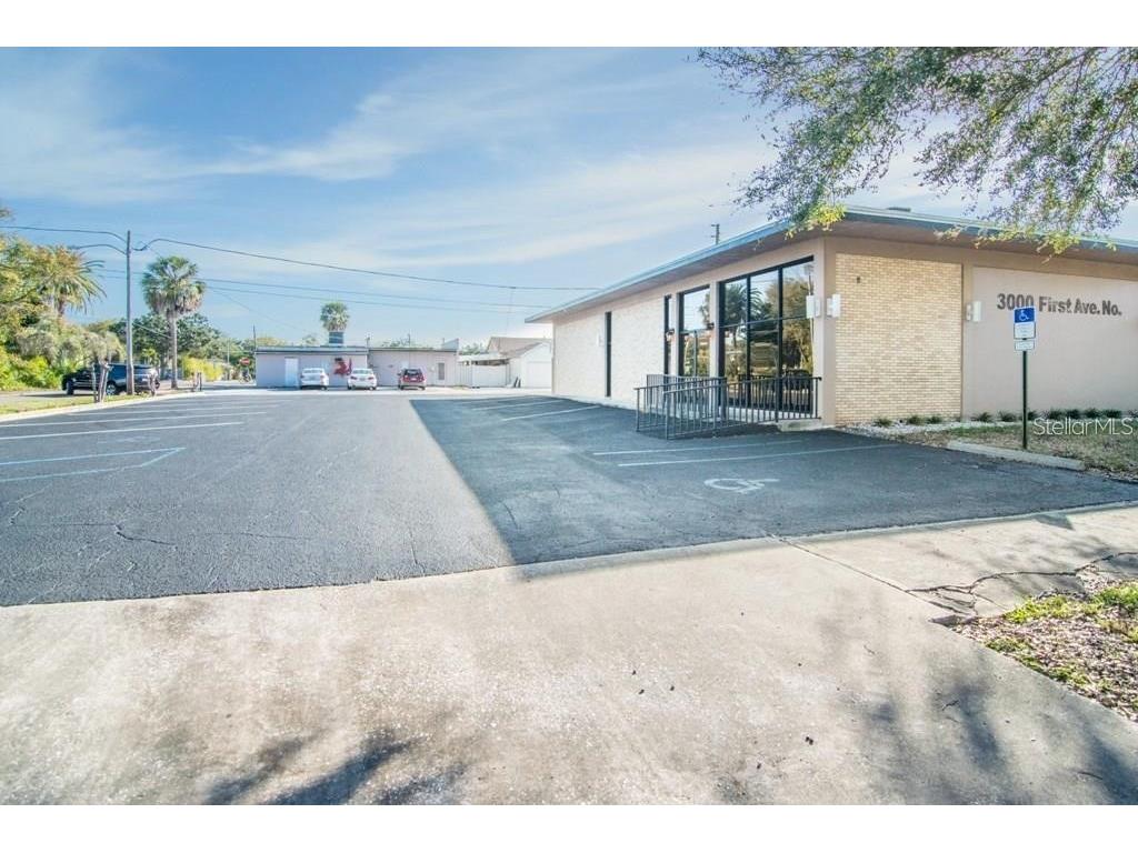 3000 1st Avenue N Saint Petersburg FL 33713 U8227915 image1