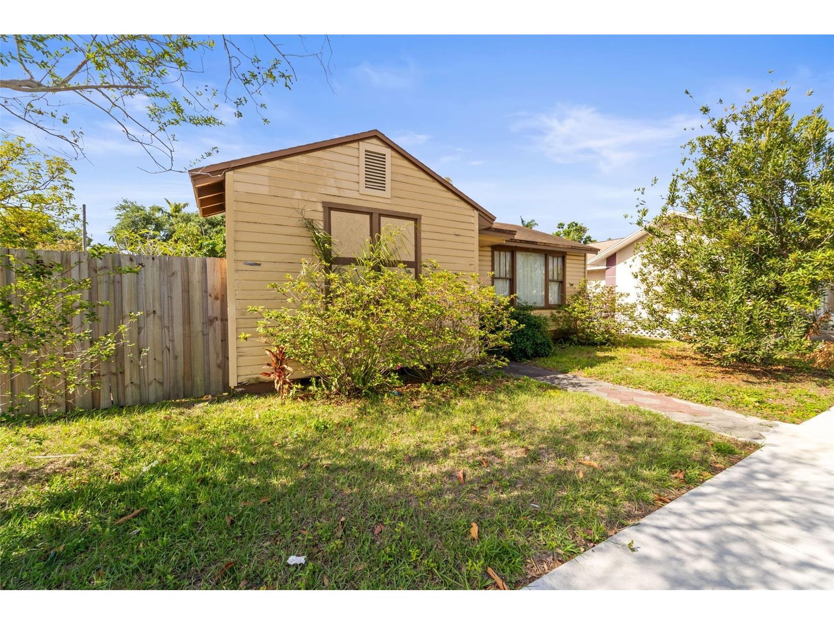 3000 5th Avenue N Saint Petersburg FL 33713 TB8499665 image14