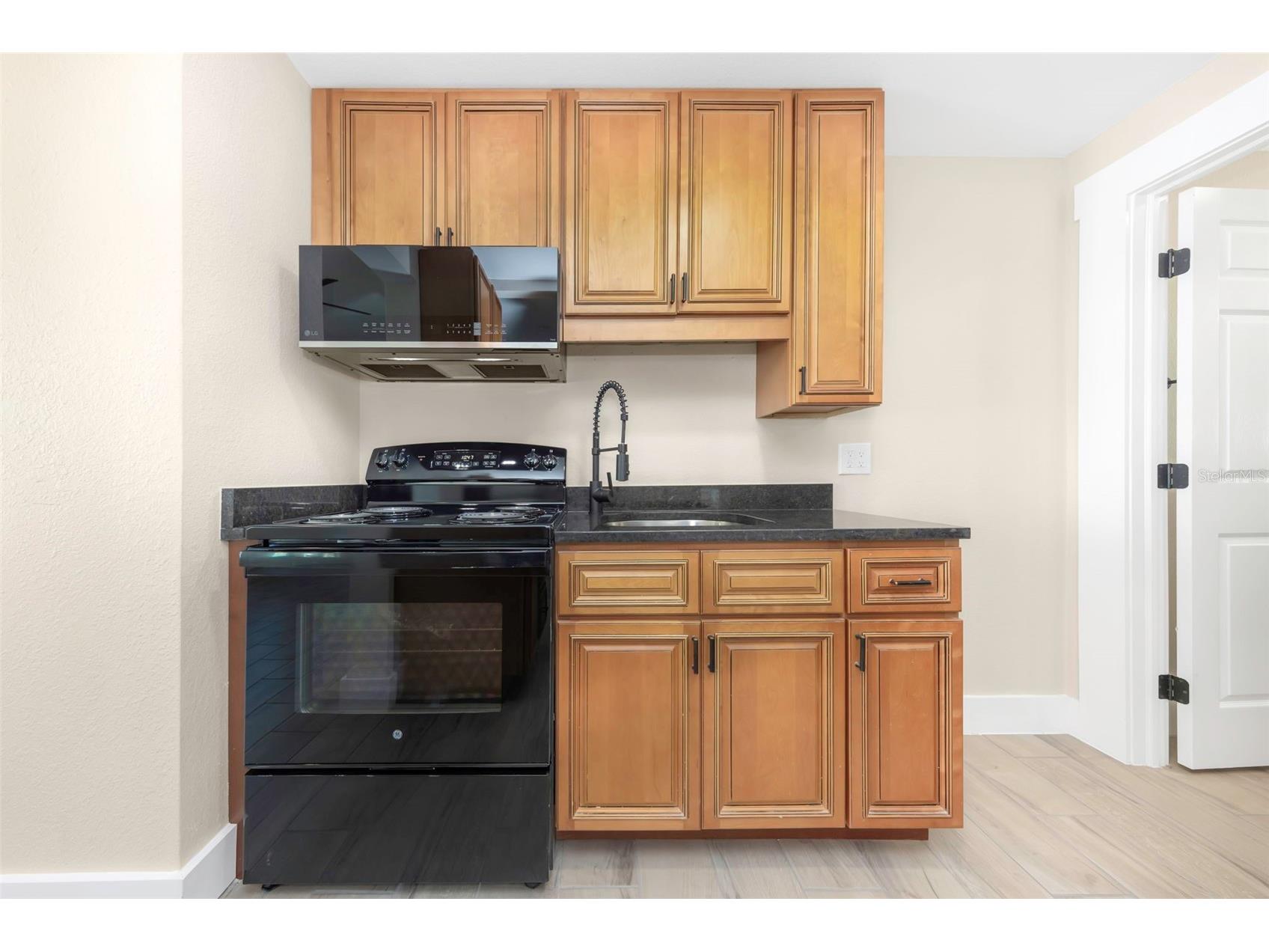 3000 Beach Boulevard S #6 Gulfport FL 33707 TB8495307 image10