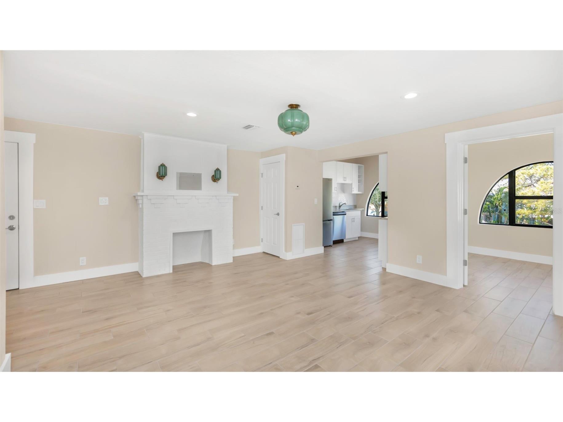 3000 Beach Boulevard S #9 Gulfport FL 33707 TB8489674 image6