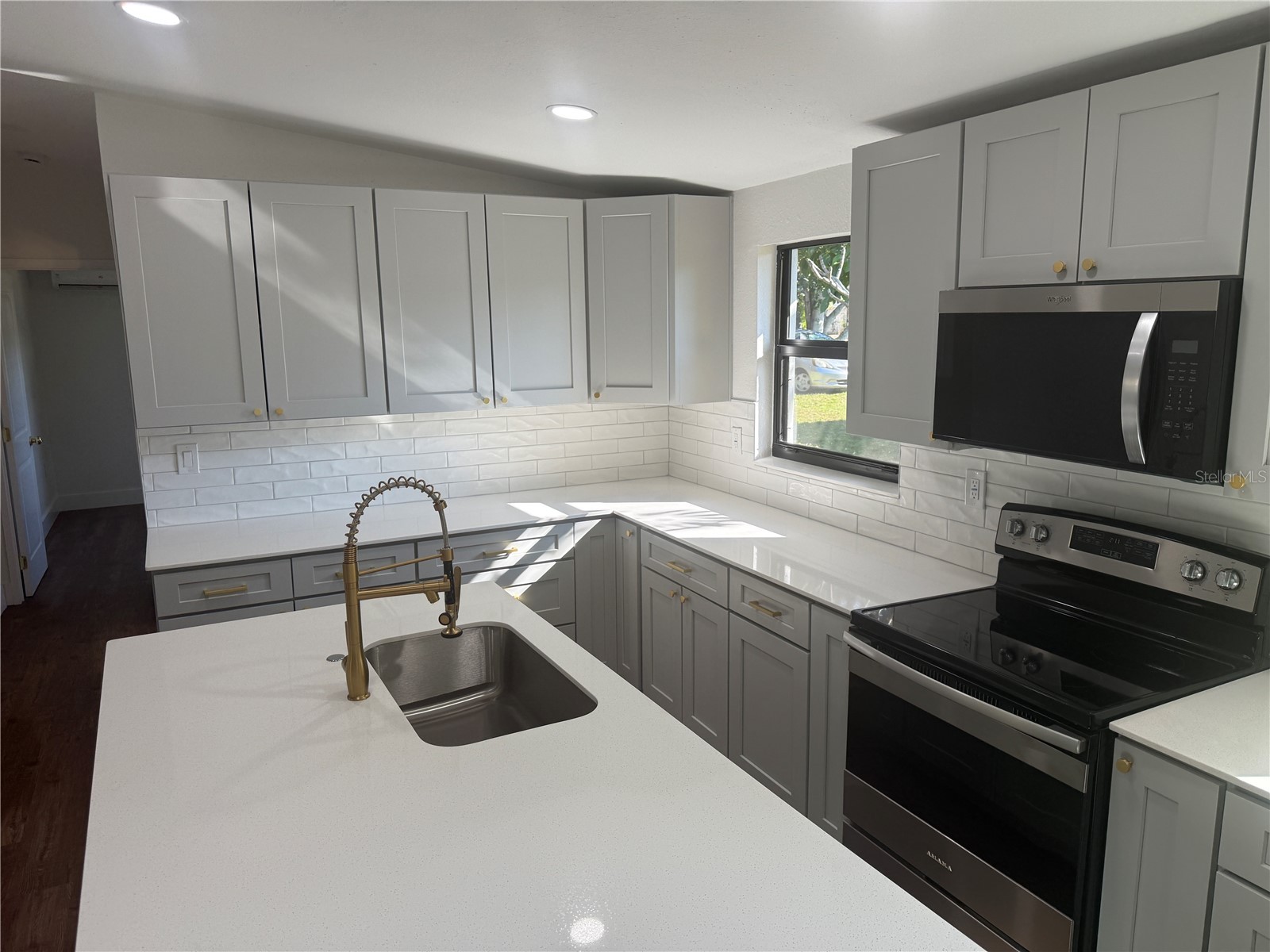3000 Karen Avenue Largo FL 33774 TB8513325 image7