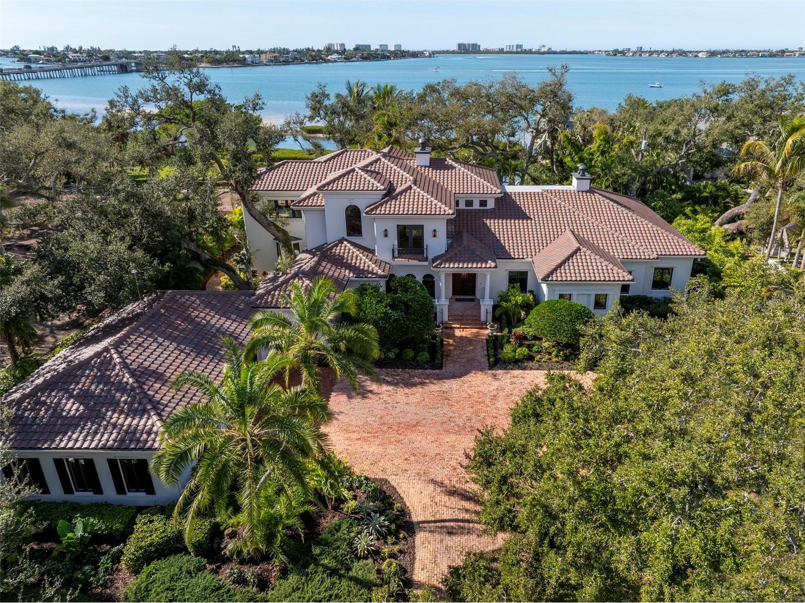 3000 Southwest Drive Sarasota FL 34239 - SARASOTA BAY A4672971 image2