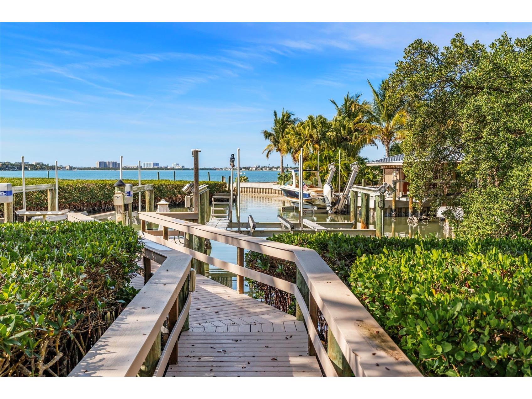 3000 Southwest Drive Sarasota FL 34239 - SARASOTA BAY A4672971 image64