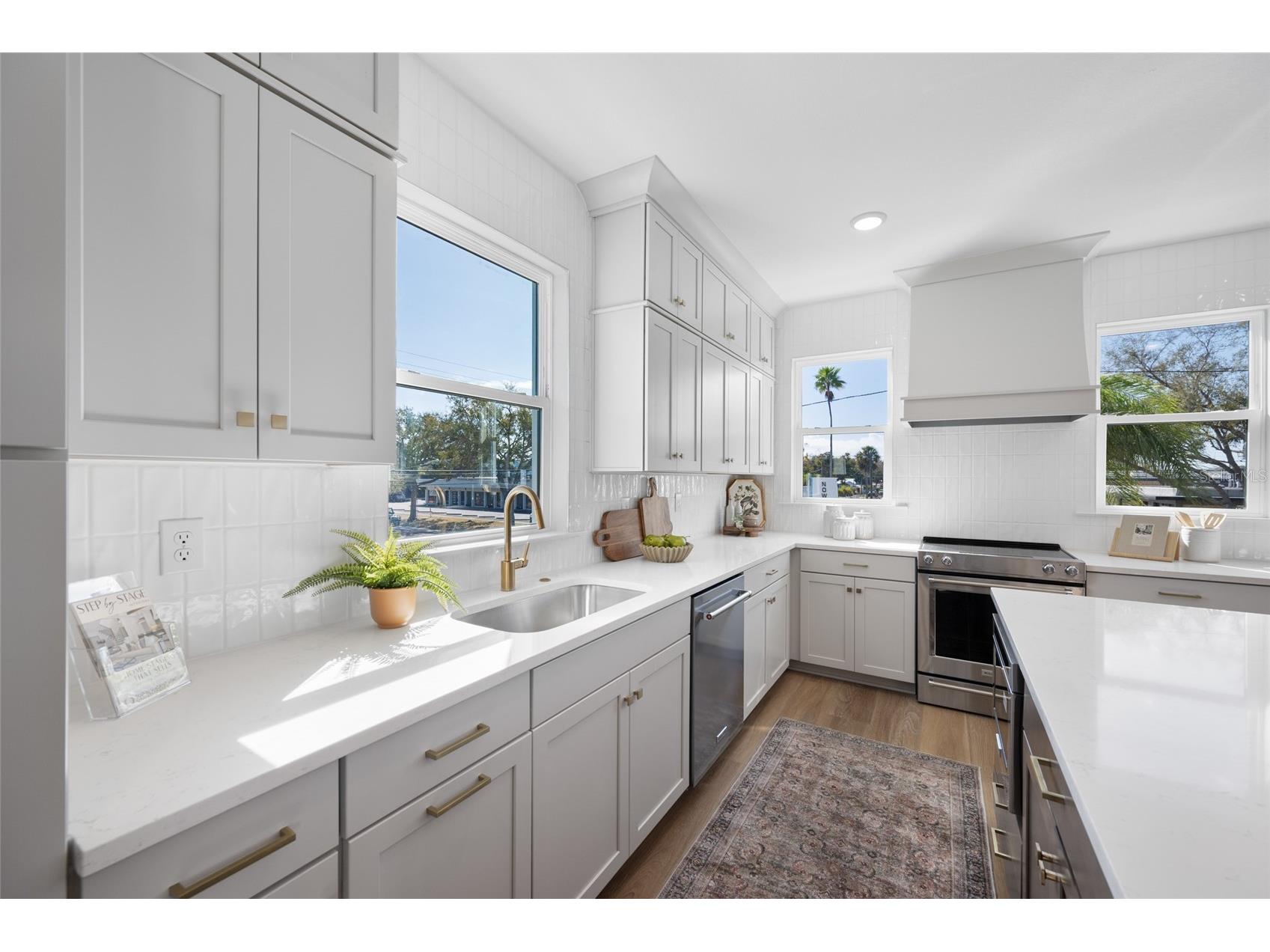 3001 1st Avenue N Saint Petersburg FL 33713 TB8437688 image19