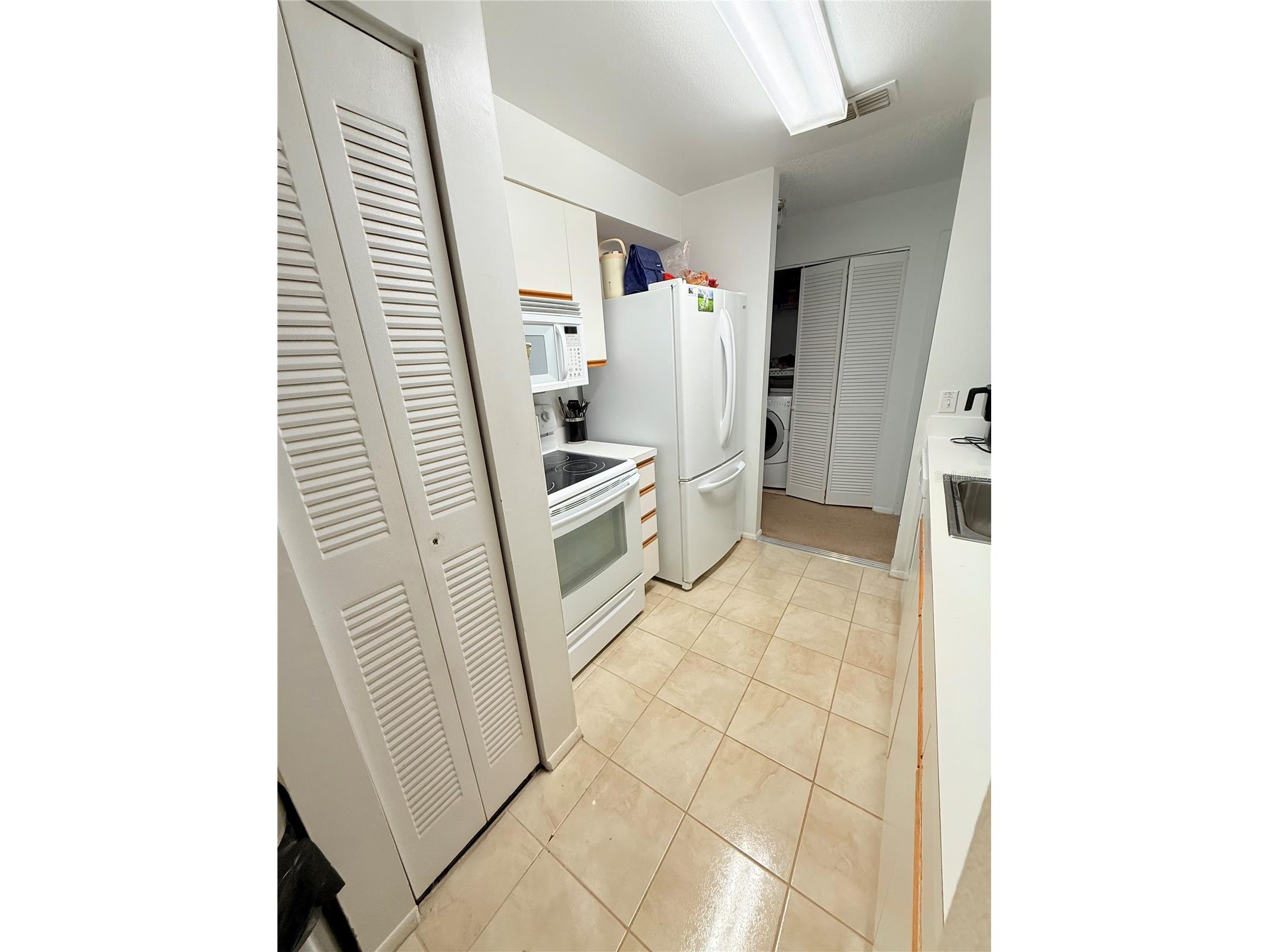 3001 58th Avenue S #1002 Saint Petersburg FL 33712 TB8419856 image3