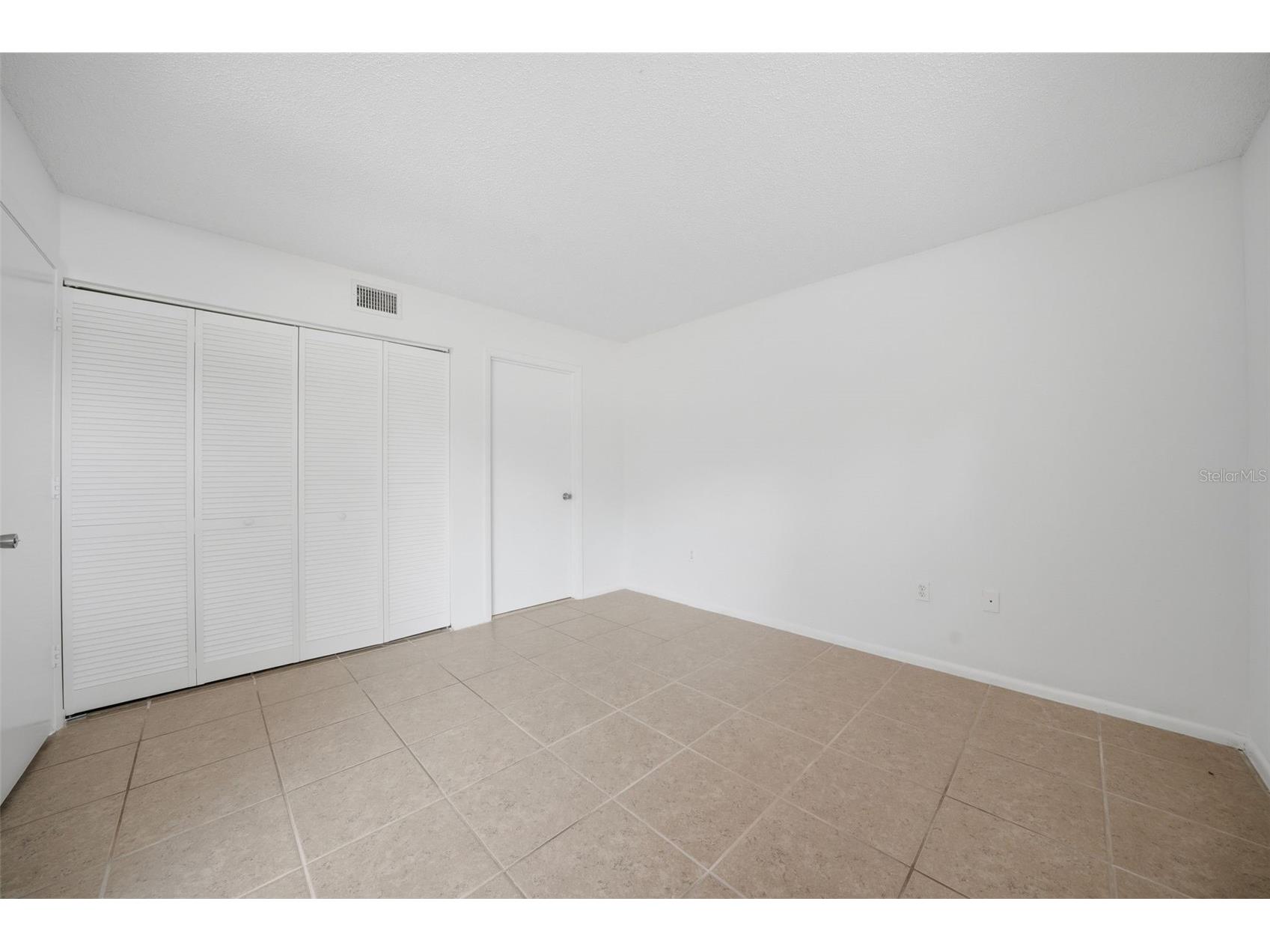 3001 58th Avenue S #1005 Saint Petersburg FL 33712 TB8502465 image40