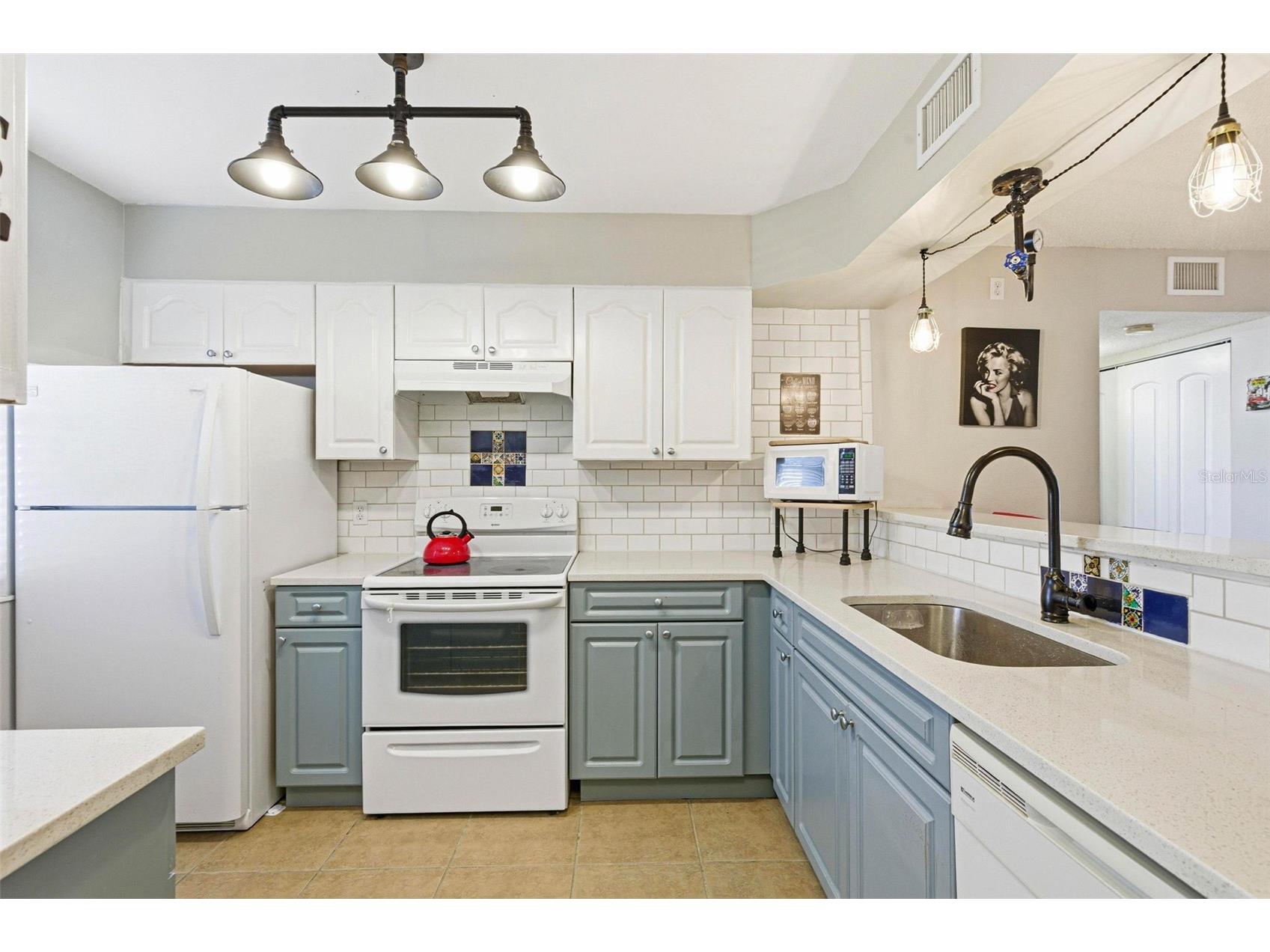 3001 58th Avenue S #105 Saint Petersburg FL 33712 TB8471142 image3