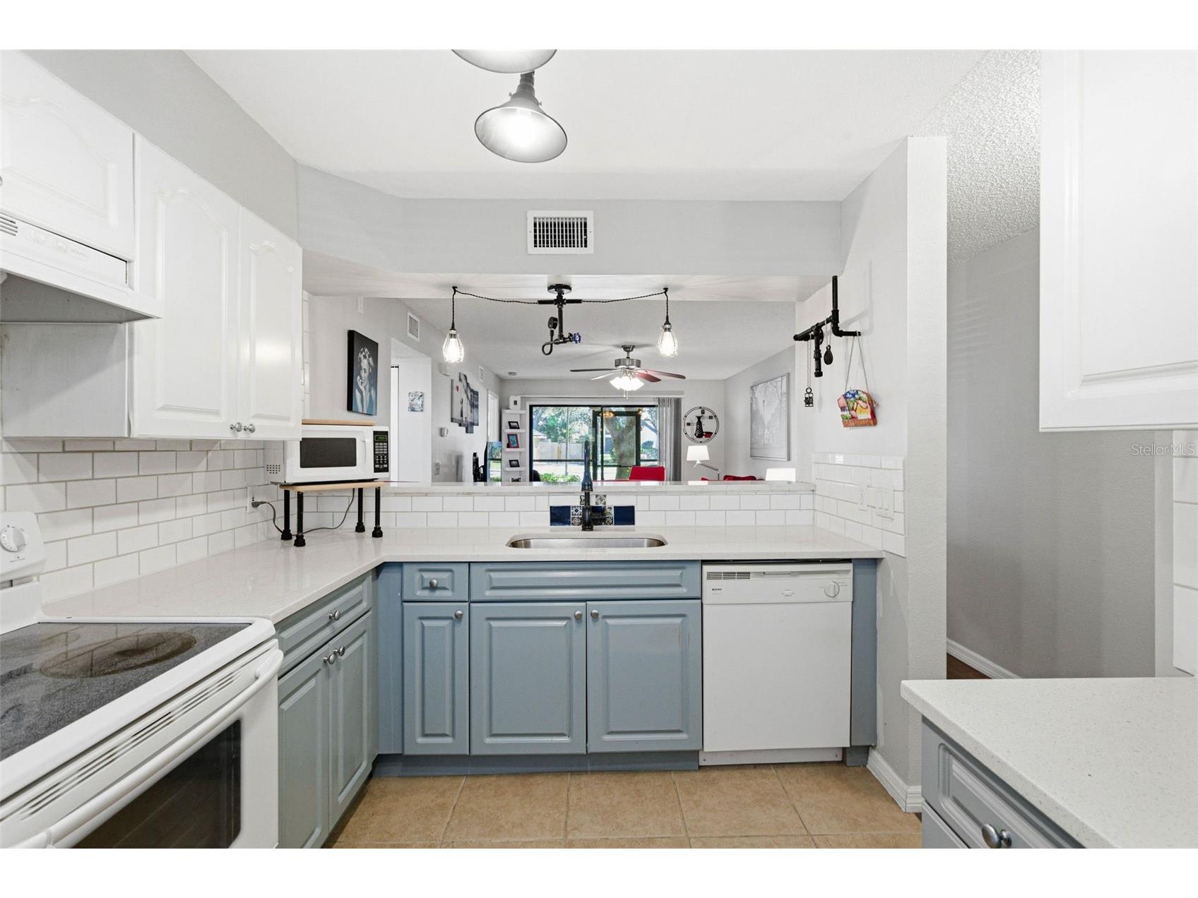 3001 58th Avenue S #105 Saint Petersburg FL 33712 TB8471142 image4