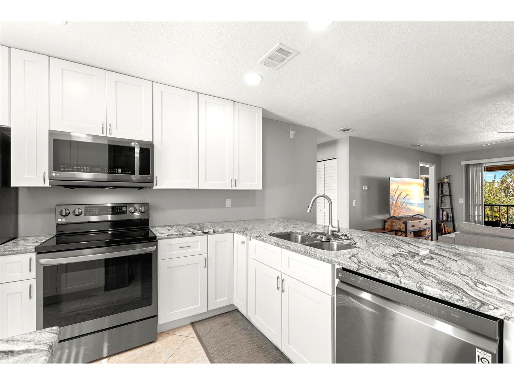 3001 58th Avenue S #606 Saint Petersburg FL 33712 TB8467330 image10