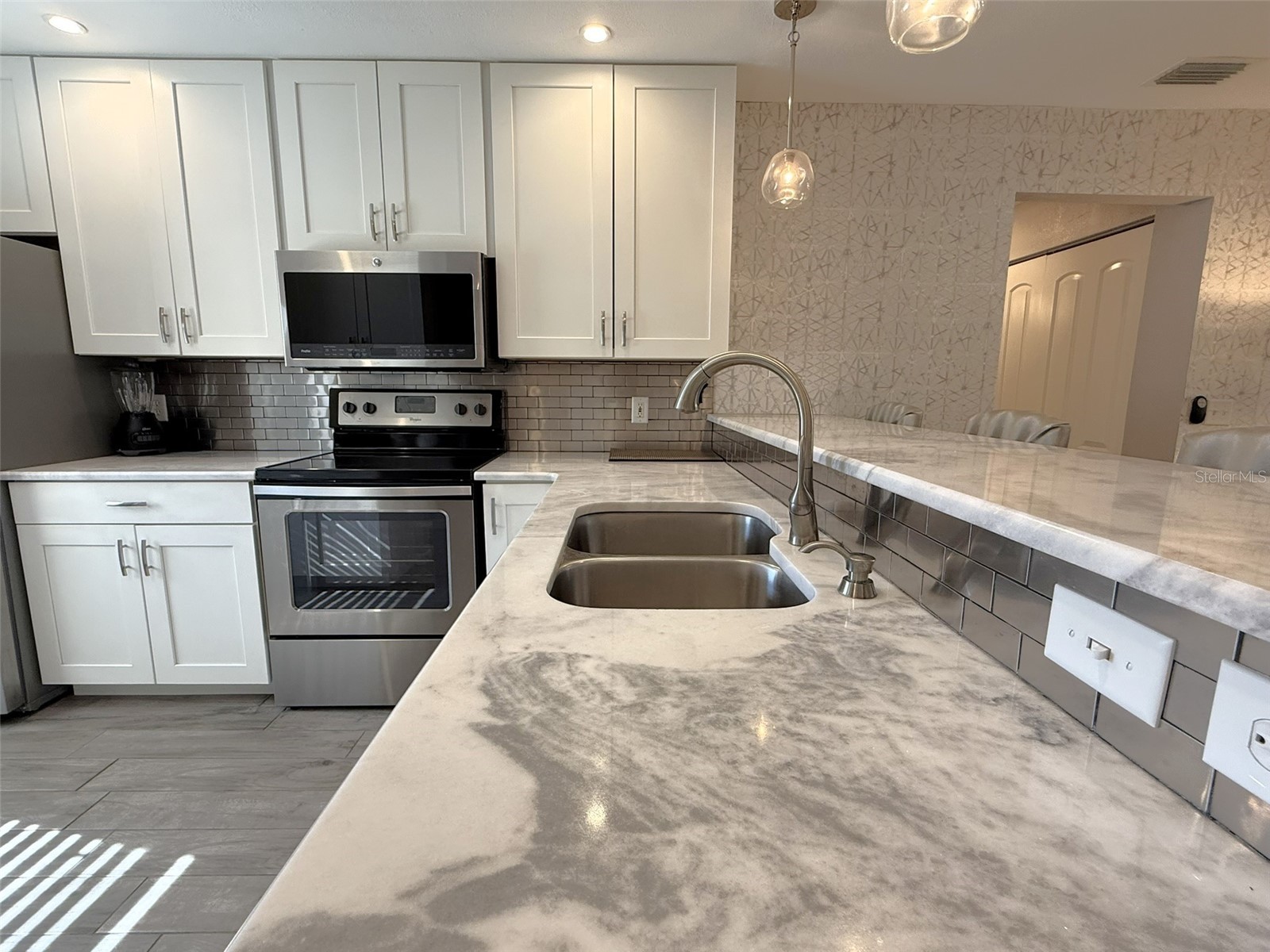 3001 58th Avenue S #610 Saint Petersburg FL 33712 TB8506165 image17