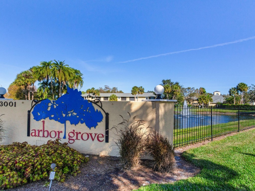 3001 58th Avenue S #612 Saint Petersburg FL 33712 U8224999 image1