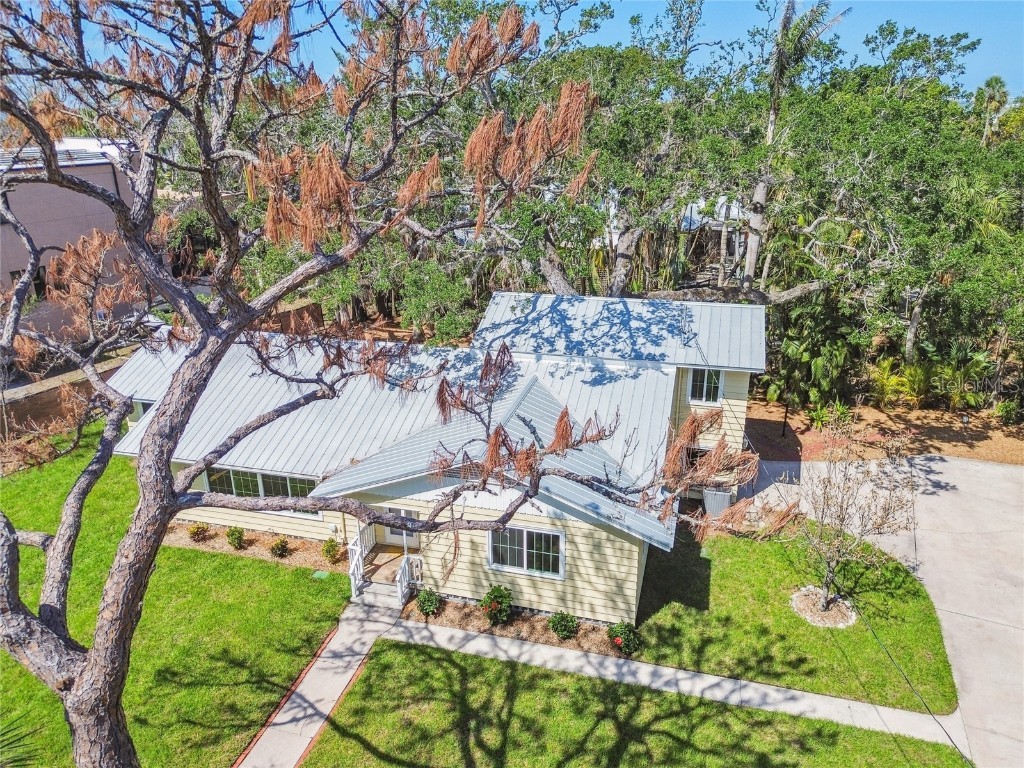 3001 Bay Shore Circle Sarasota FL 34234 A4655186 image1