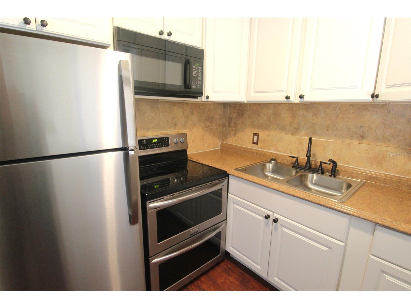 3001 Bee Ridge Road #112 Sarasota FL 34239 A4695525 image4