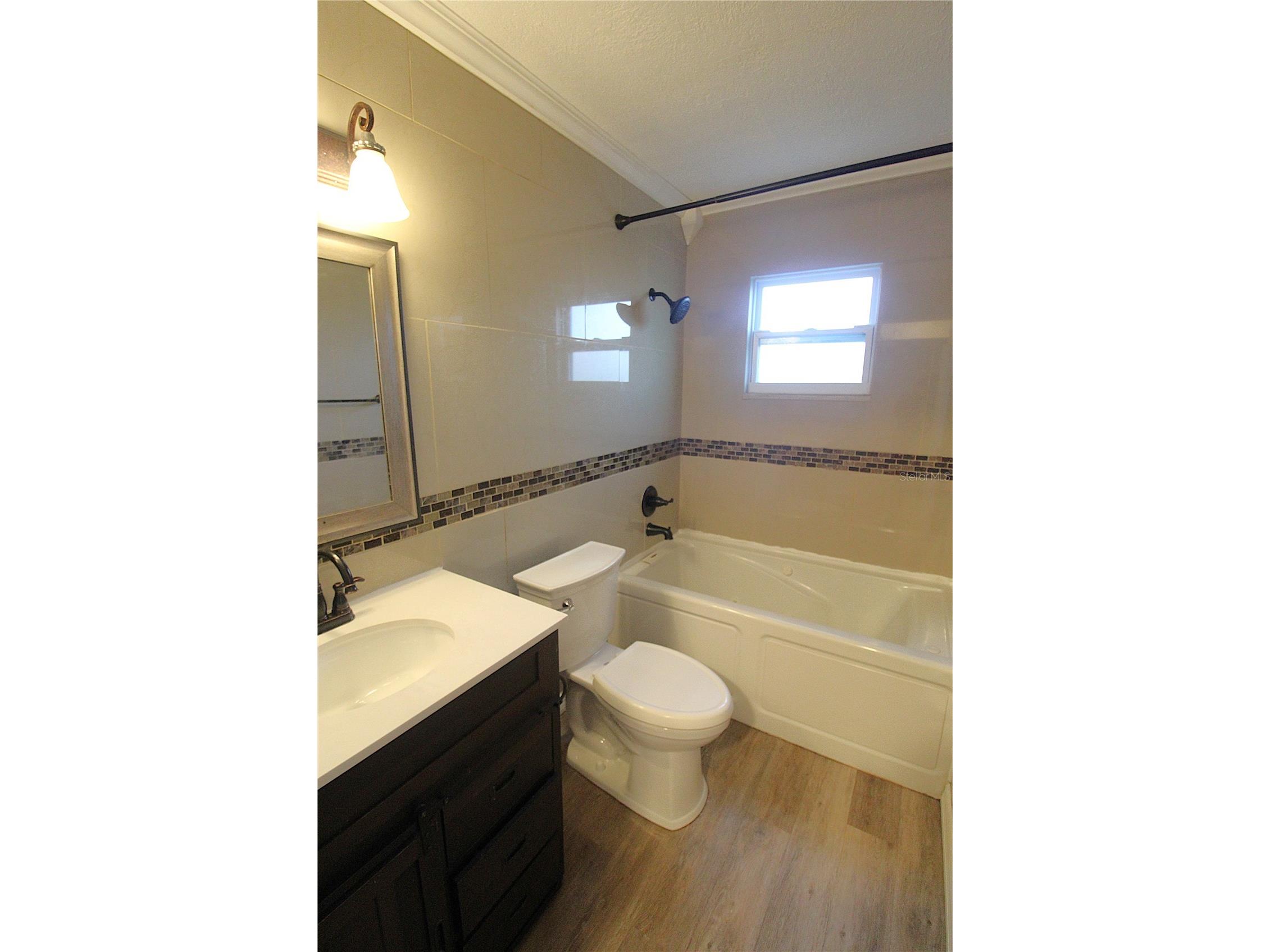 3001 Bee Ridge Road #112 Sarasota FL 34239 A4695525 image9