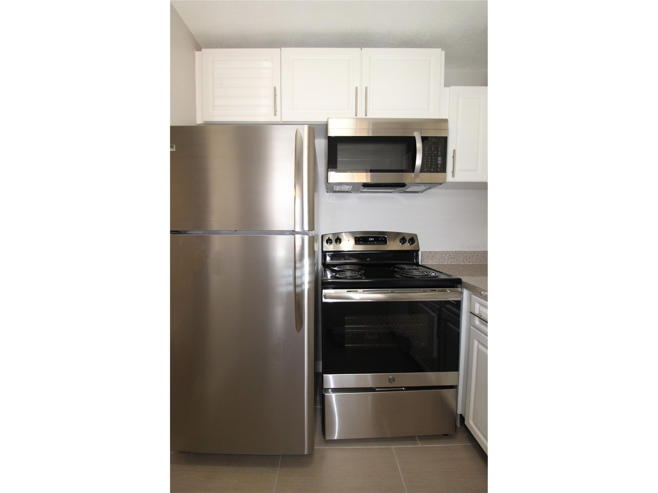 3001 Bee Ridge Road #121 Sarasota FL 34239 A4694957 image2