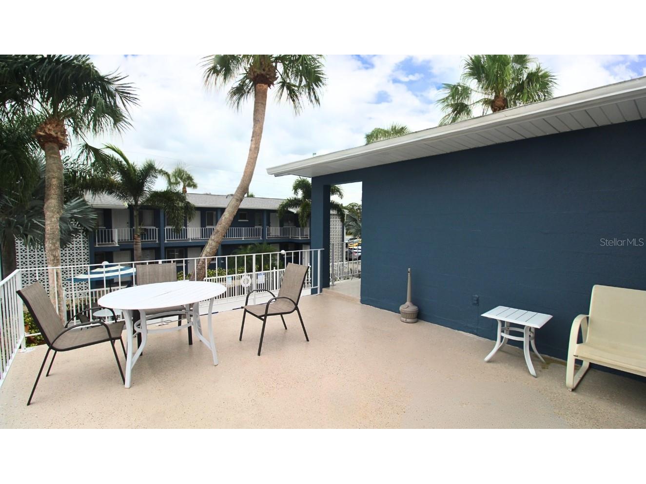 3001 Bee Ridge Road #124 Sarasota FL 34239 A4693660 image16