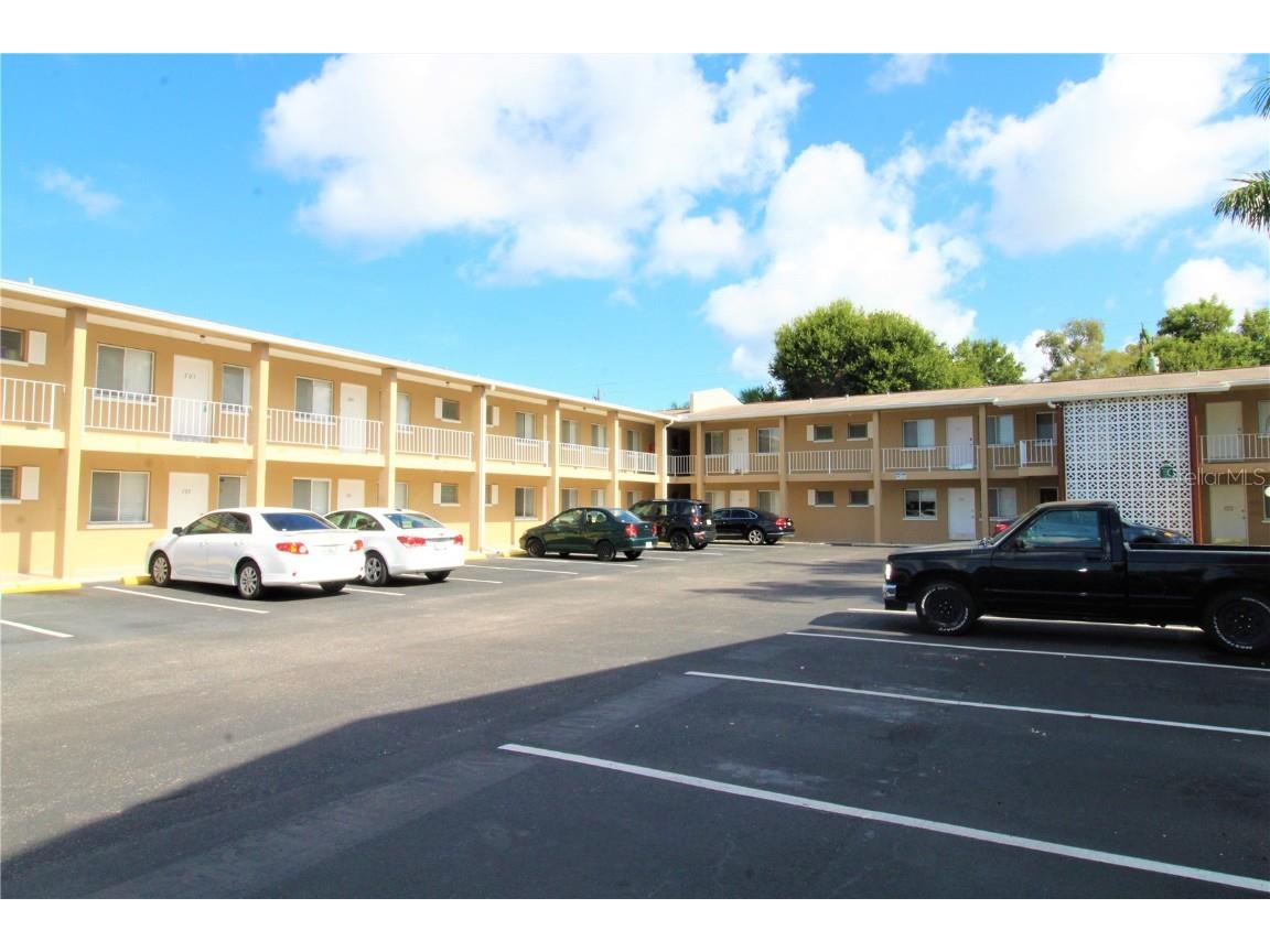 3001 Bee Ridge Road #211 Sarasota FL 34239 A4514289 image1