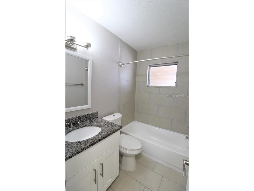 3001 Bee Ridge Road #213 Sarasota FL 34239 A4673727 image10