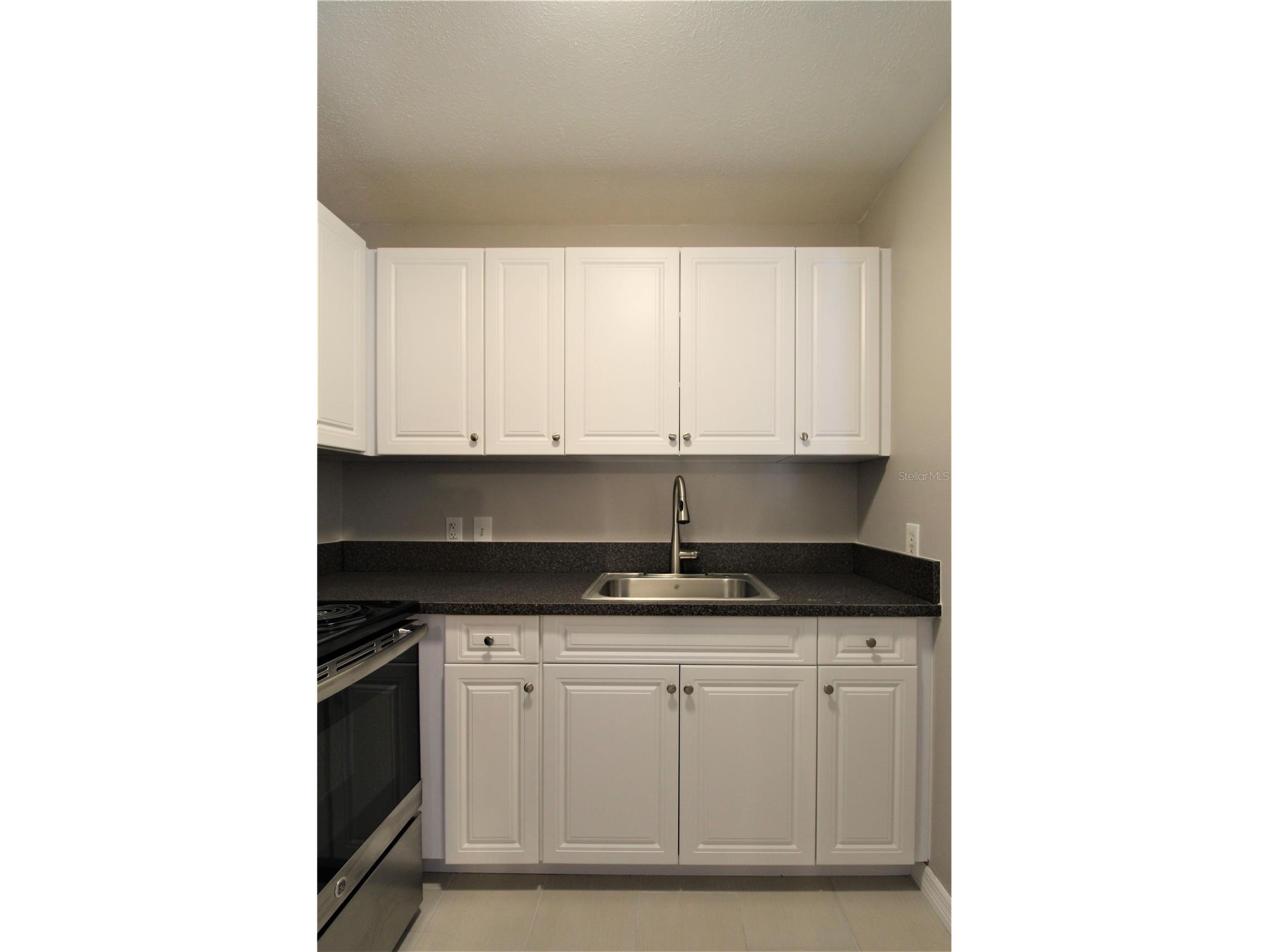 3001 Bee Ridge Road #219 Sarasota FL 34239 A4677956 image3